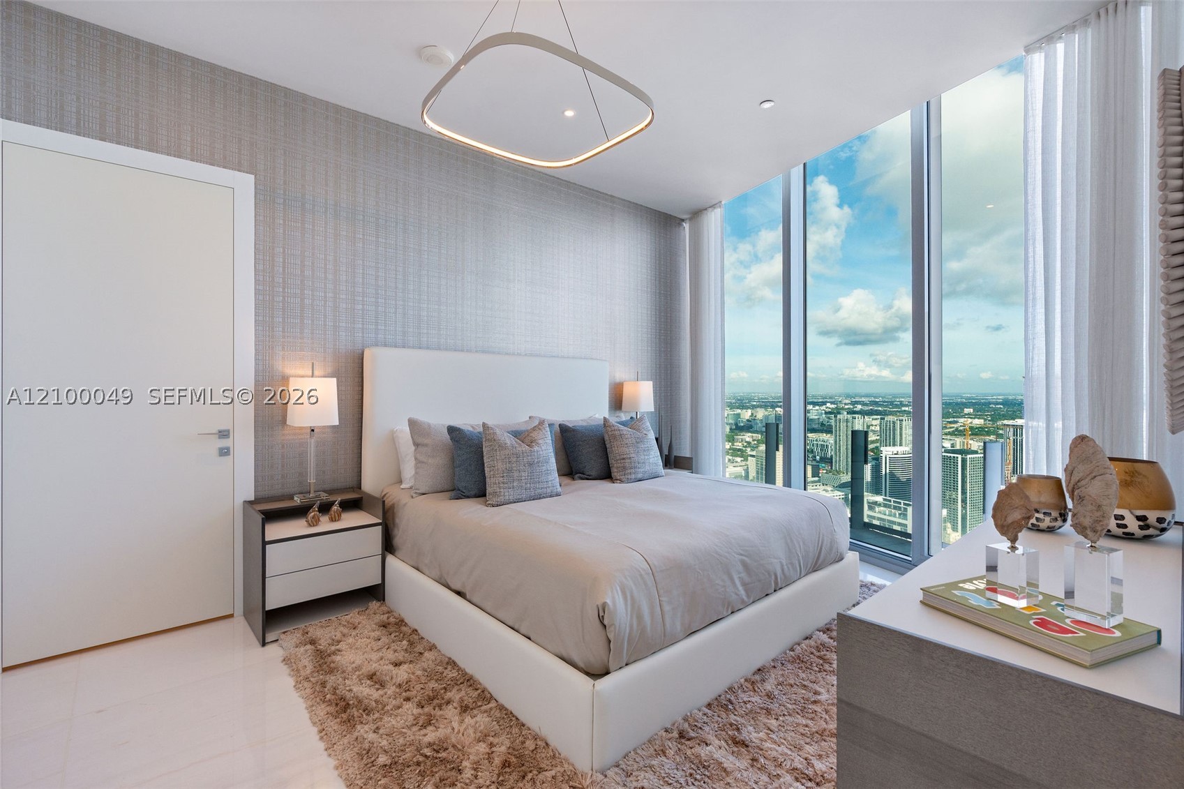 300 Biscayne Blvd Way #PH6001C Miami, FL 33131