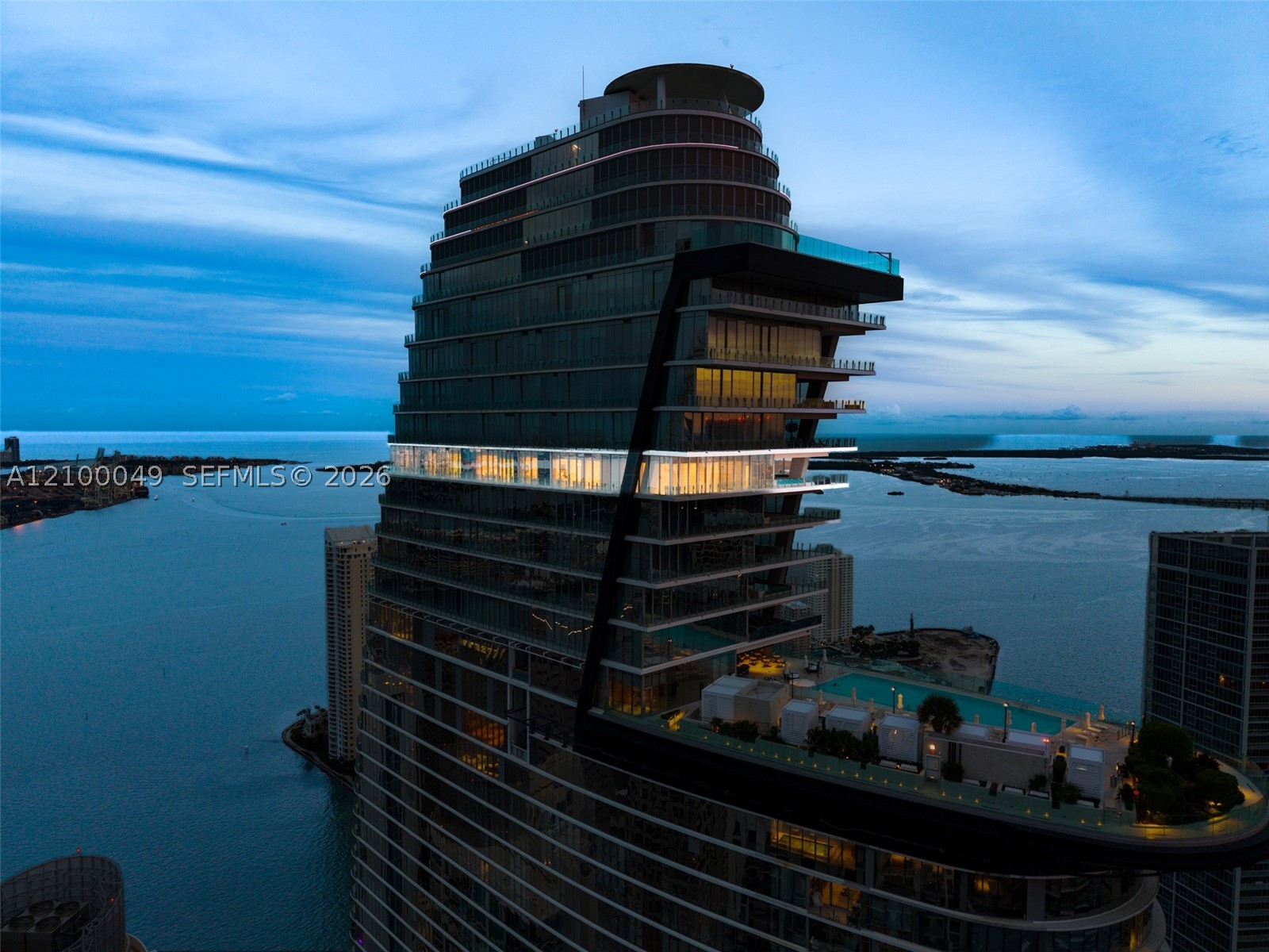 300 Biscayne Blvd Way #PH6001C Miami, FL 33131