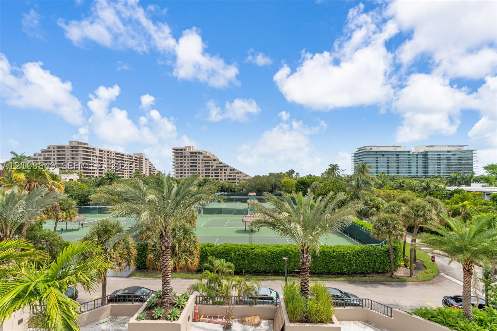 image Emerald Bay at Key Colony2