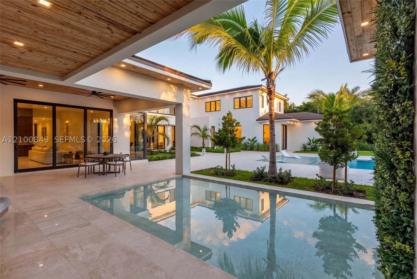 13805 Old Cutler Rd Palmetto Bay, FL 33158