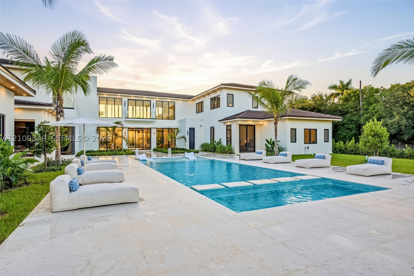 13805 Old Cutler Rd Palmetto Bay, FL 33158