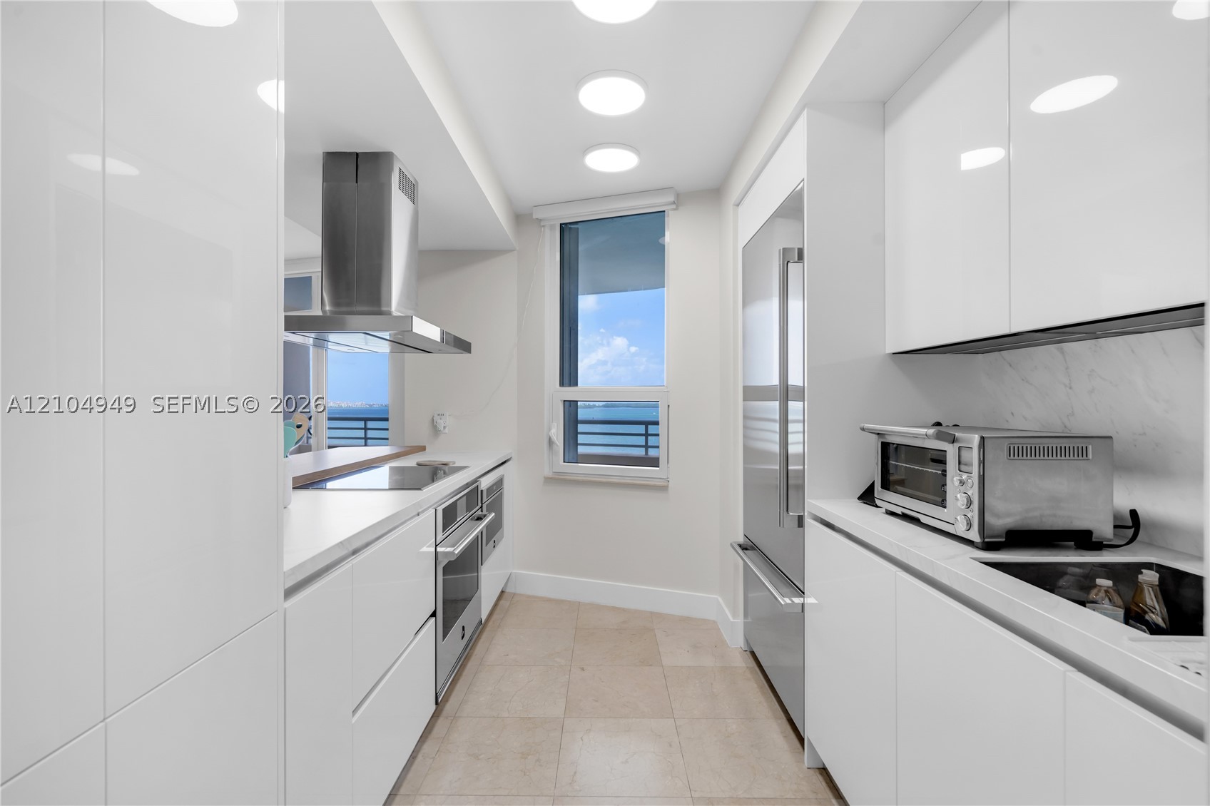 808 Brickell Key Dr #1006 Miami, FL 33131