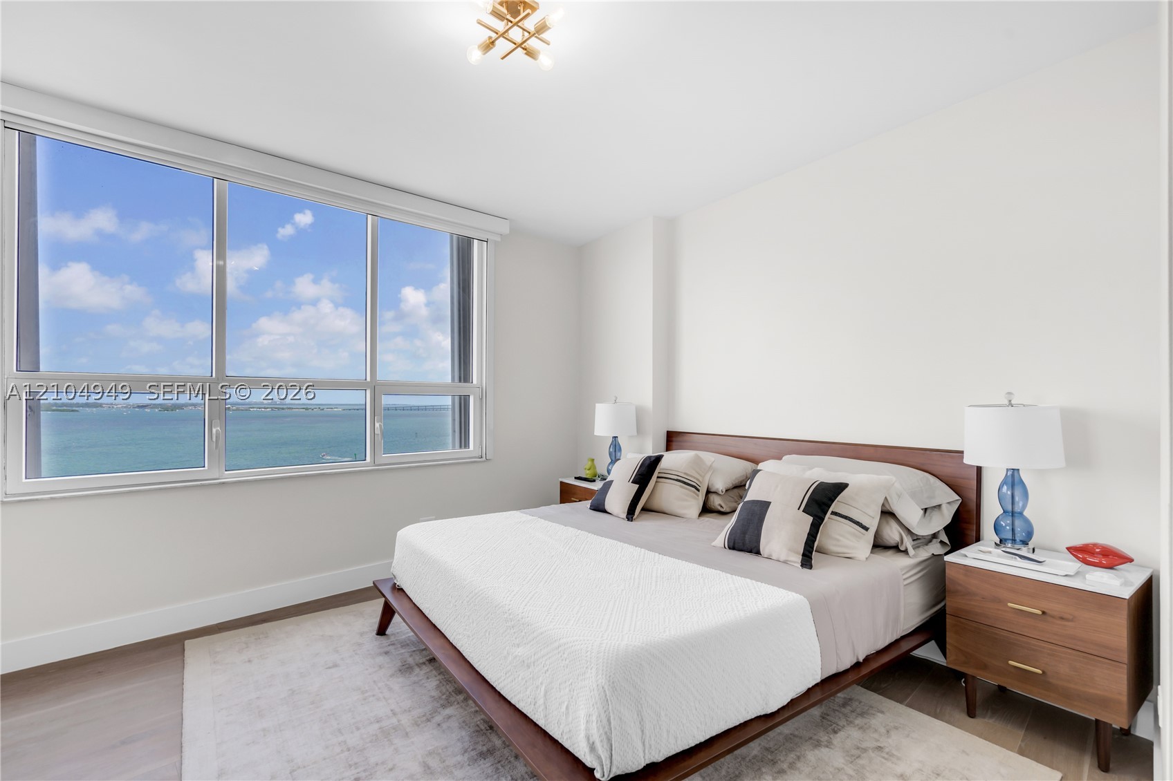 808 Brickell Key Dr #1006 Miami, FL 33131