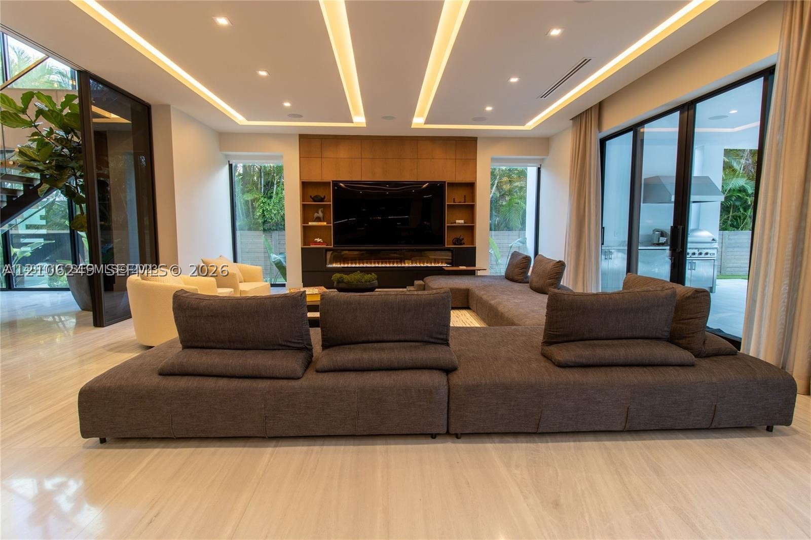 7630 SW 58th Ave South Miami, FL 33143