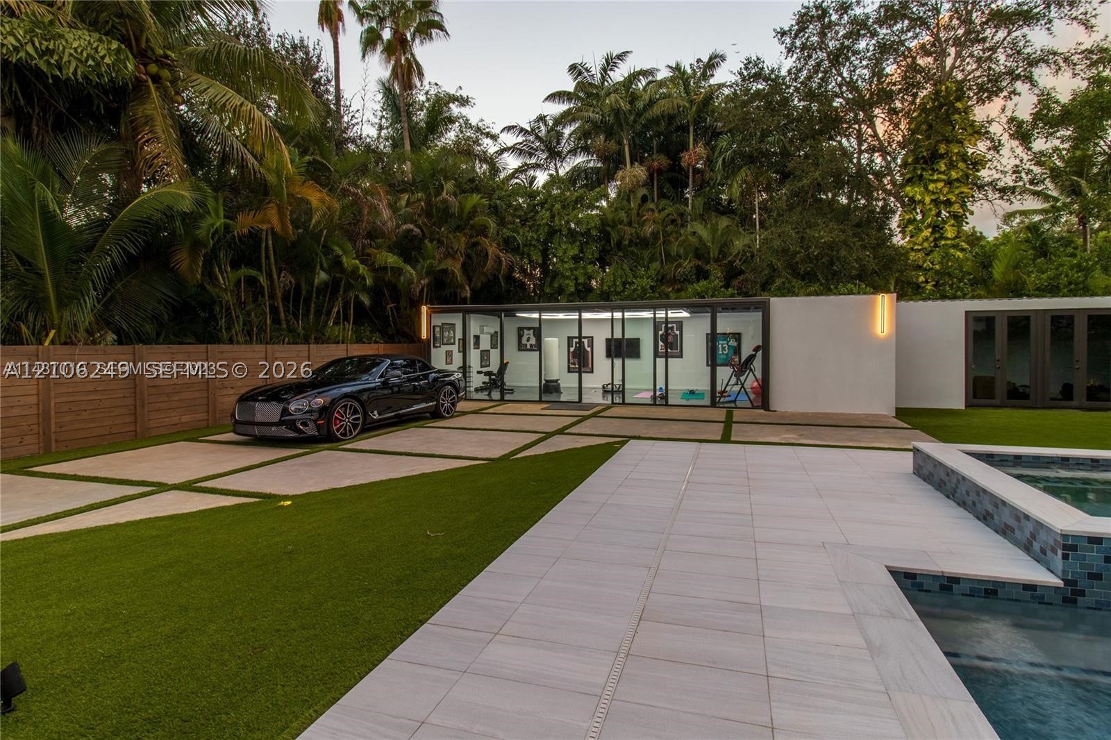 7630 SW 58th Ave South Miami, FL 33143