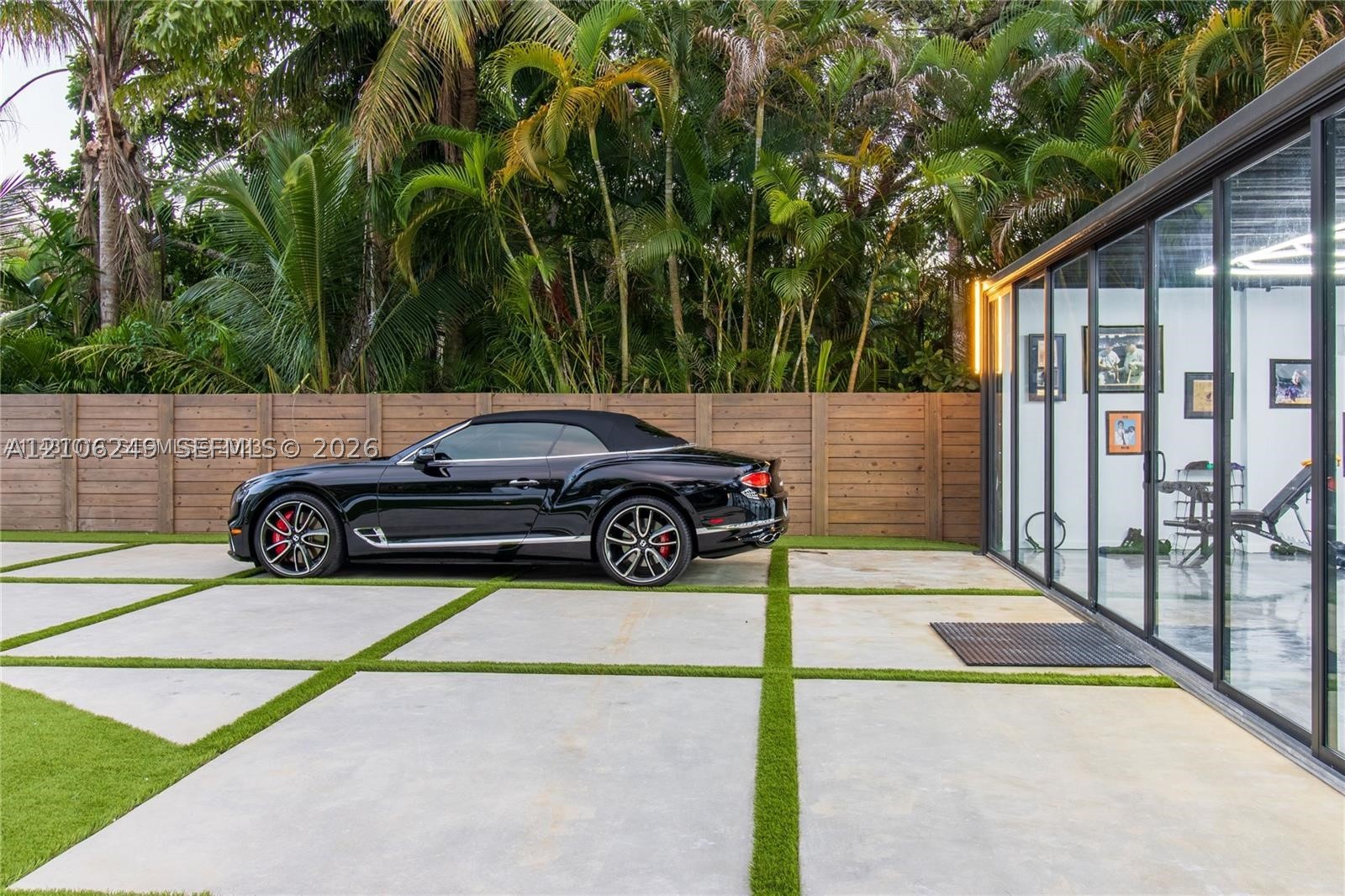 7630 SW 58th Ave South Miami, FL 33143