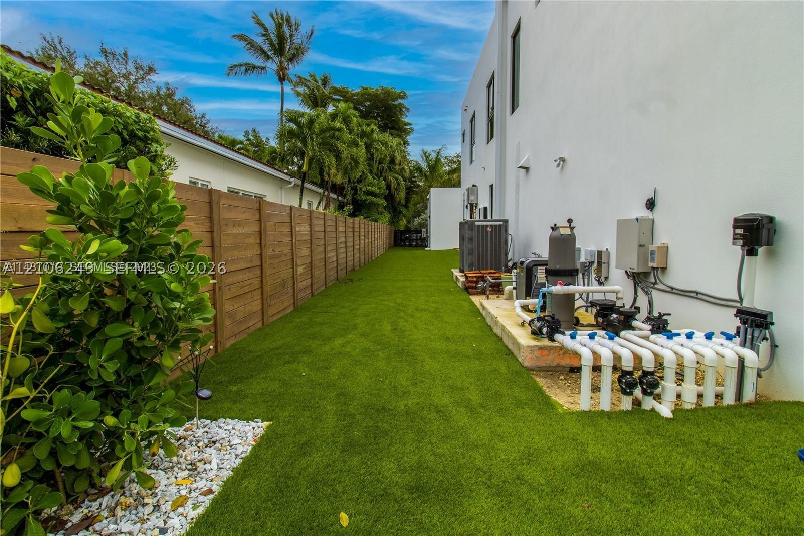 7630 SW 58th Ave South Miami, FL 33143