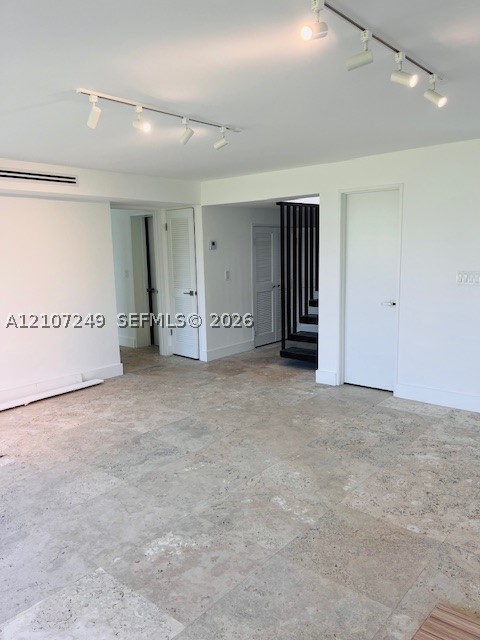 241 Harbor Dr Key Biscayne, FL 33149