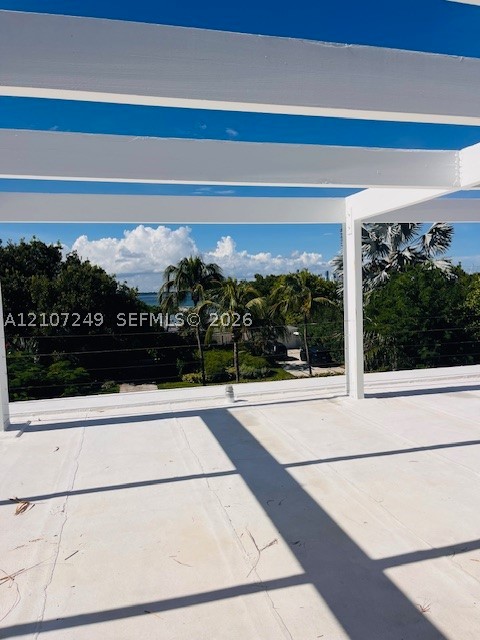241 Harbor Dr Key Biscayne, FL 33149