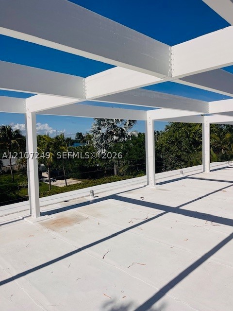241 Harbor Dr Key Biscayne, FL 33149