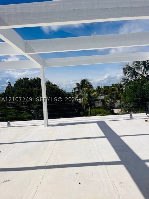 241 Harbor Dr Key Biscayne, FL 33149