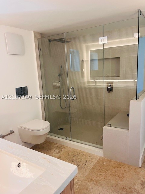 241 Harbor Dr Key Biscayne, FL 33149
