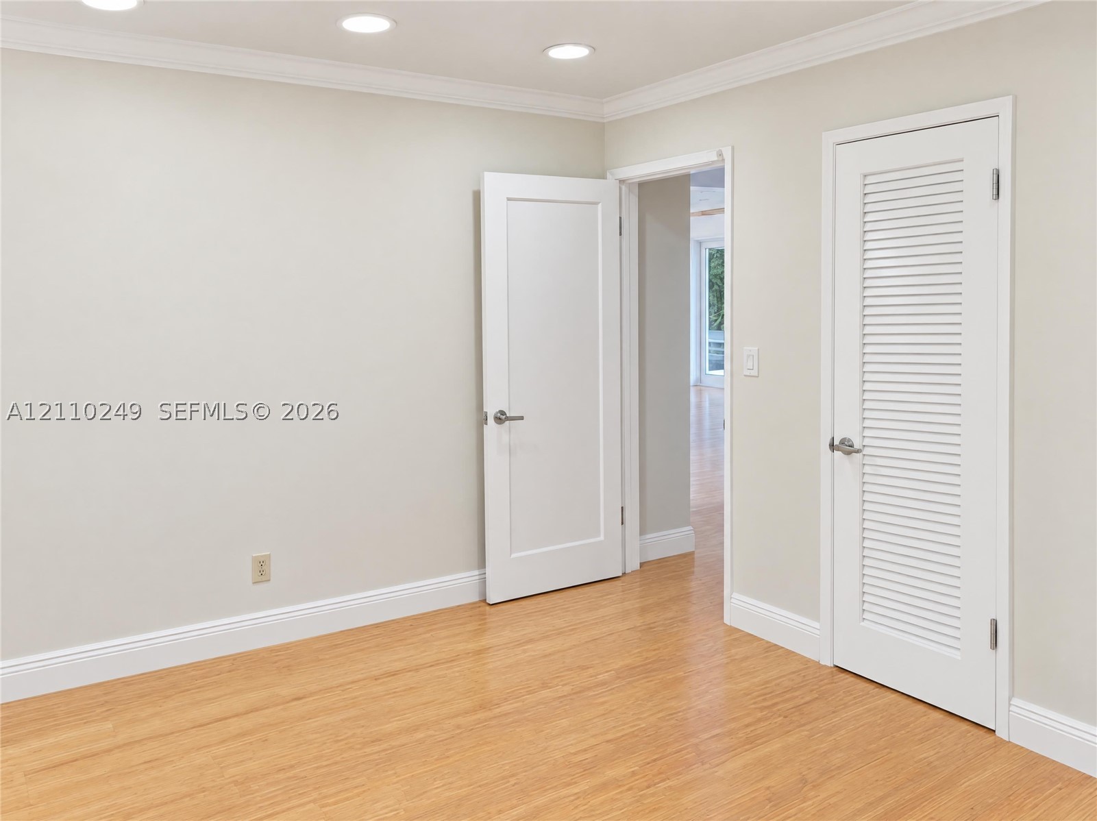 1825 NE 26th Dr Wilton Manors, FL 33306
