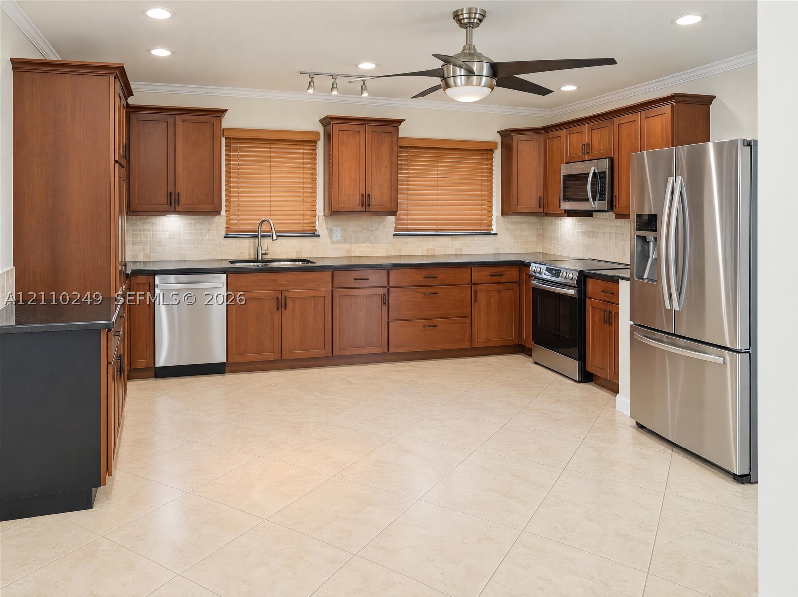 1825 NE 26th Dr Wilton Manors, FL 33306