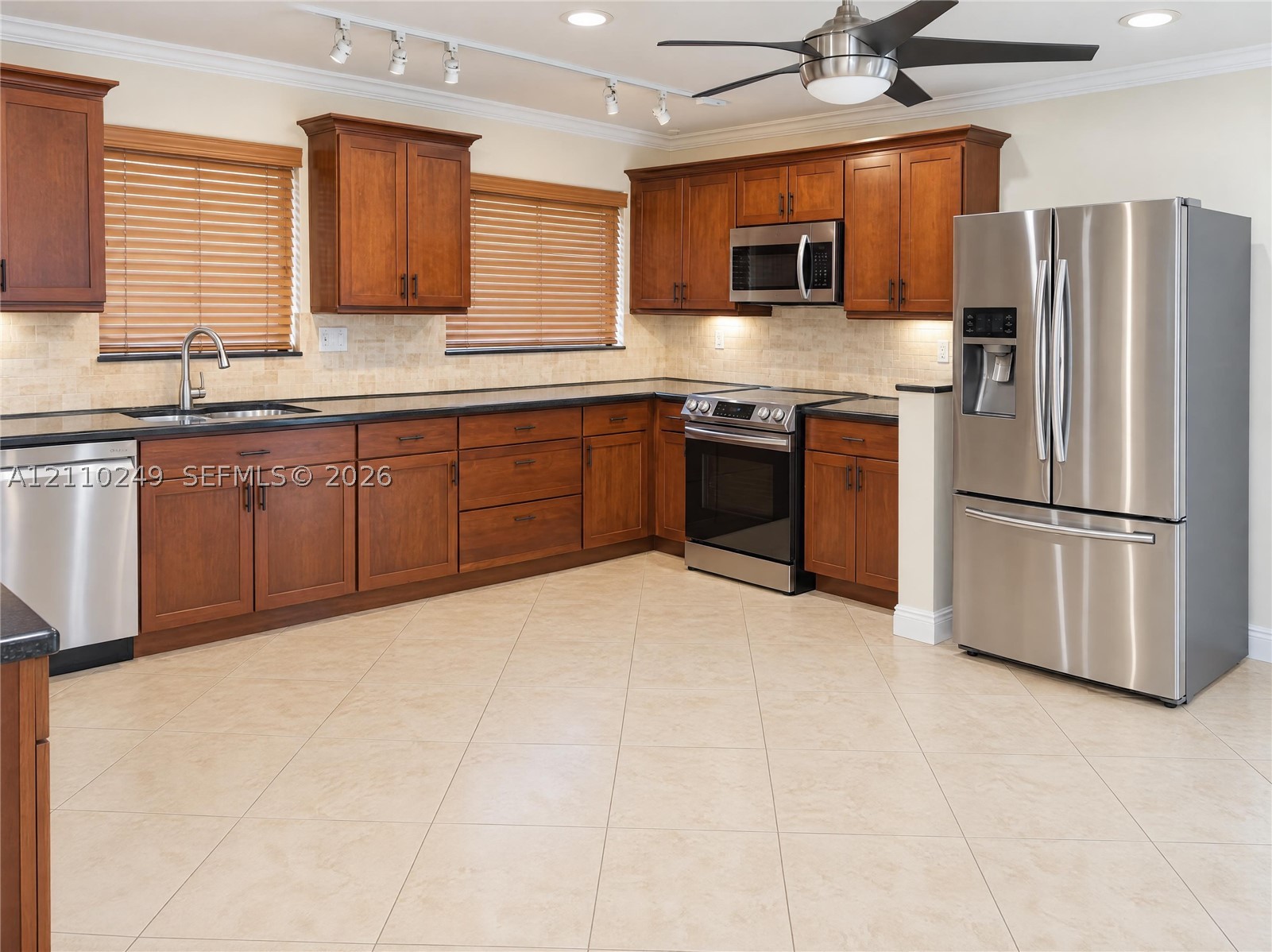 1825 NE 26th Dr Wilton Manors, FL 33306