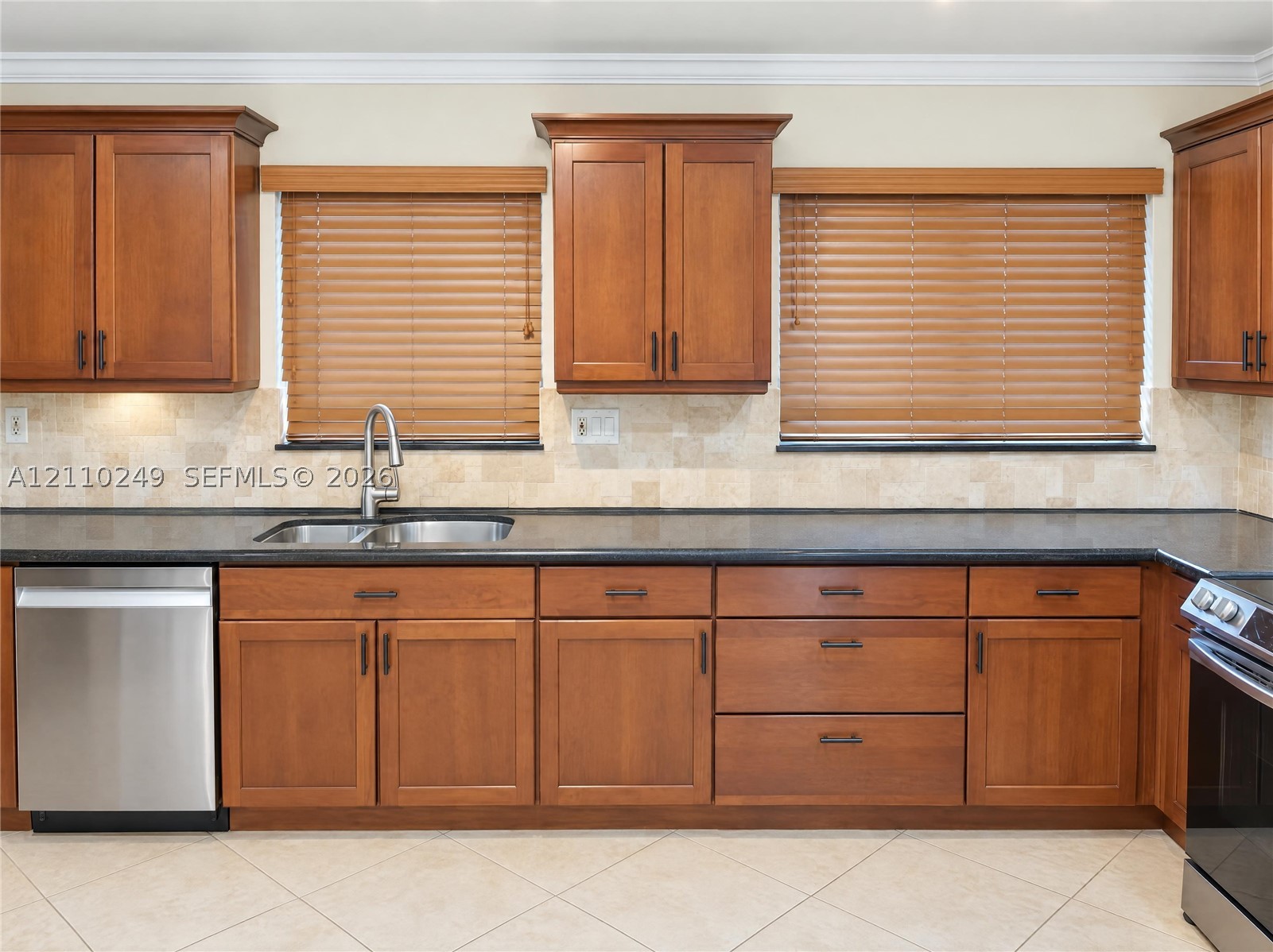1825 NE 26th Dr Wilton Manors, FL 33306