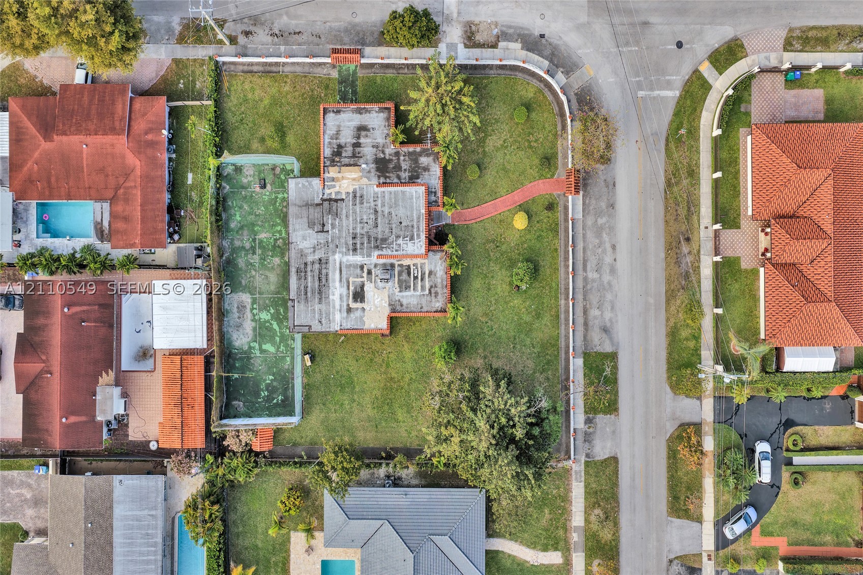 500 SW 39th Ct Miami, FL 33134