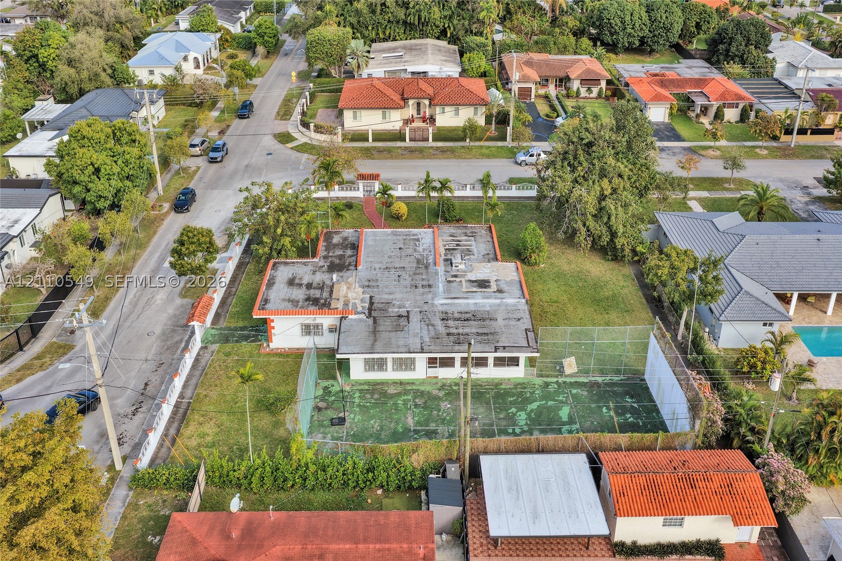 500 SW 39th Ct Miami, FL 33134