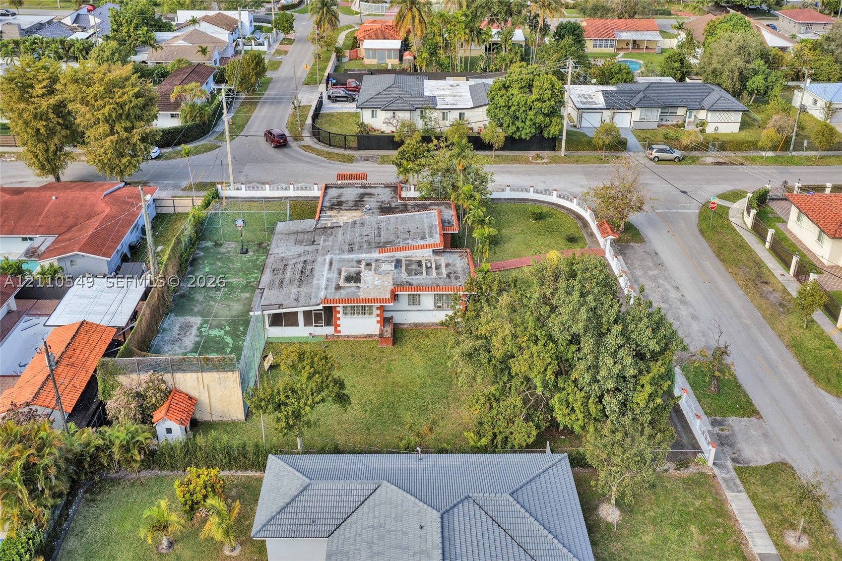 500 SW 39th Ct Miami, FL 33134