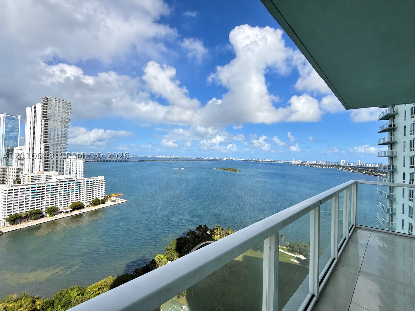 1900 N Bayshore Dr #2715