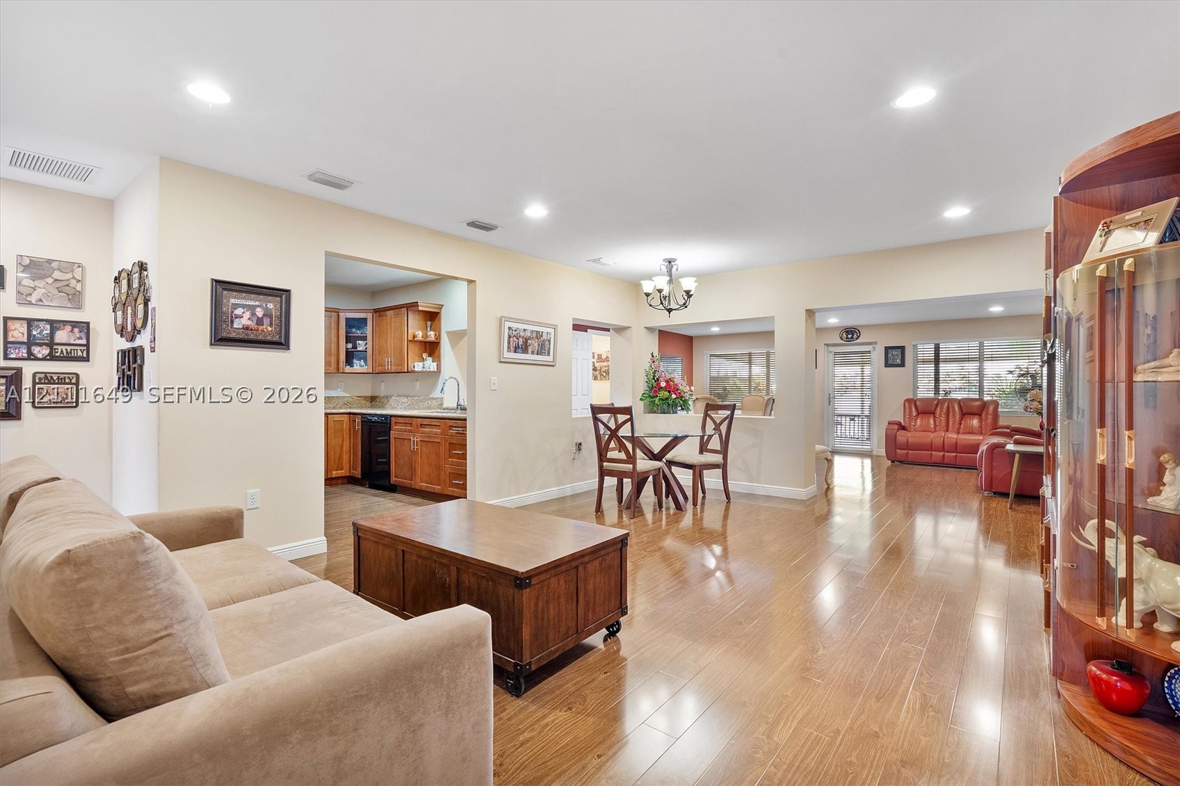 7120 W 17th Ct Hialeah, FL 33014