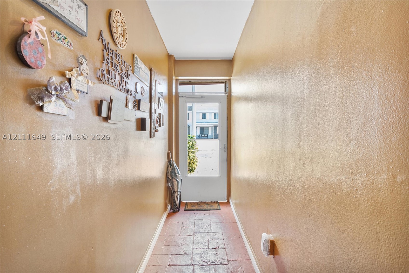7120 W 17th Ct Hialeah, FL 33014