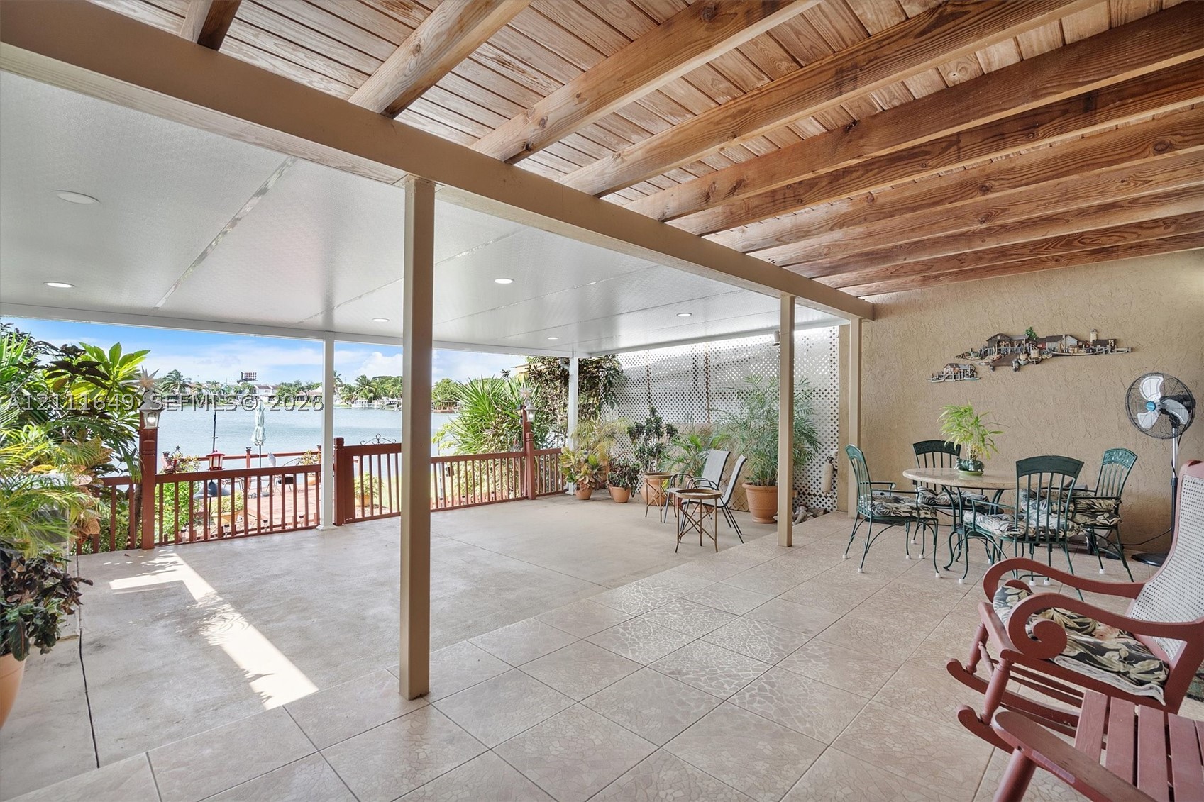 7120 W 17th Ct Hialeah, FL 33014