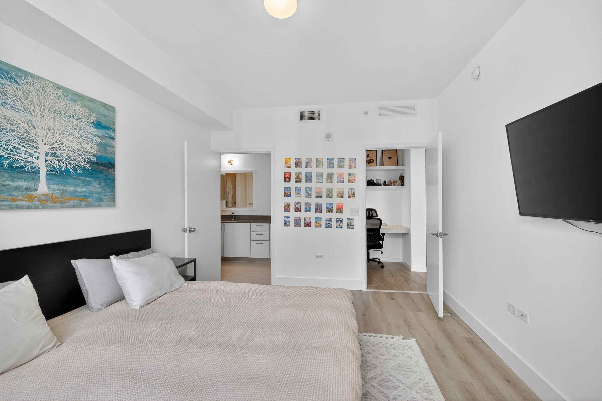 999 SW 1st #2615 Miami, FL 33130