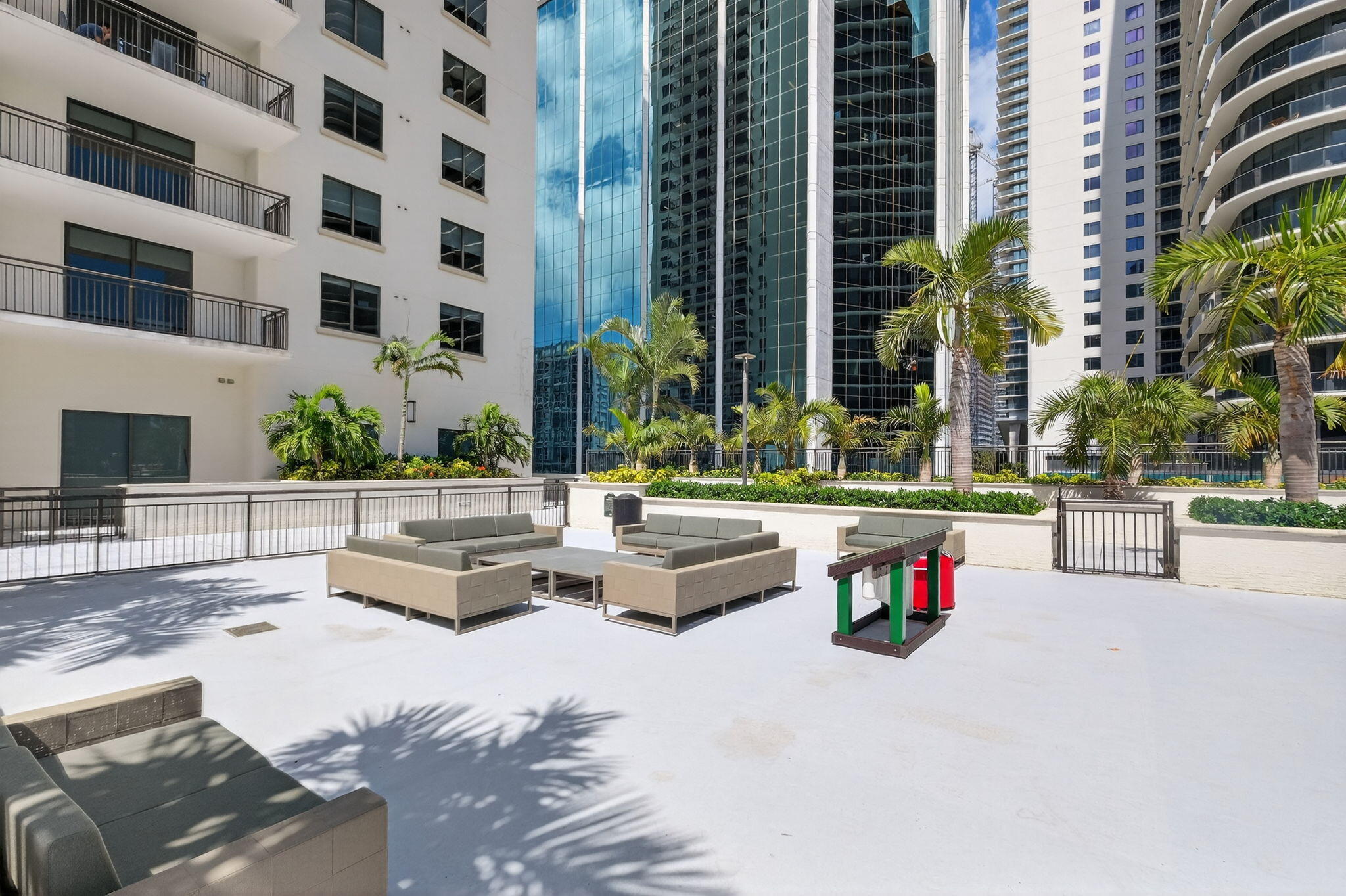 999 SW 1st #2615 Miami, FL 33130