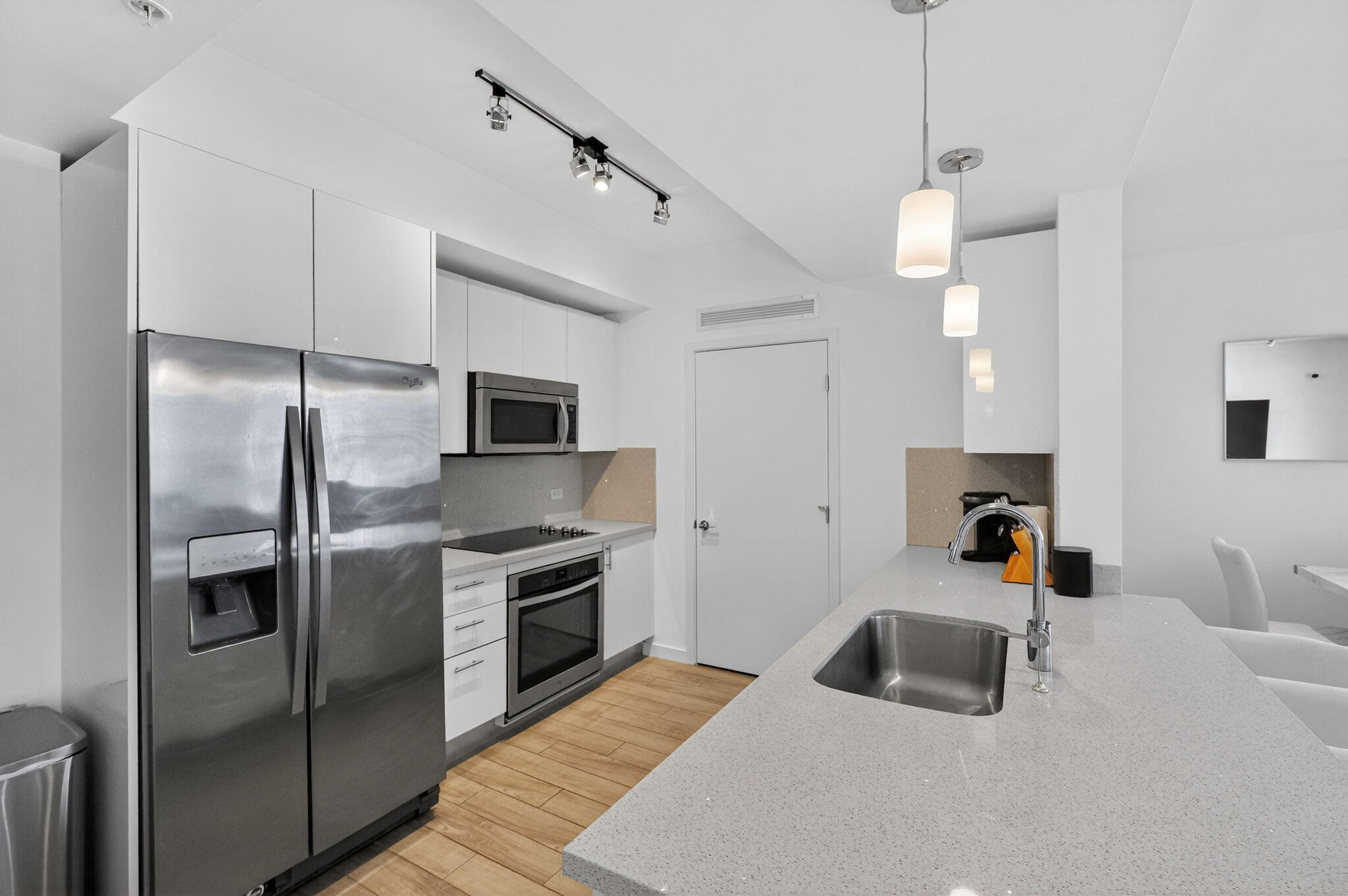 999 SW 1st #2615 Miami, FL 33130