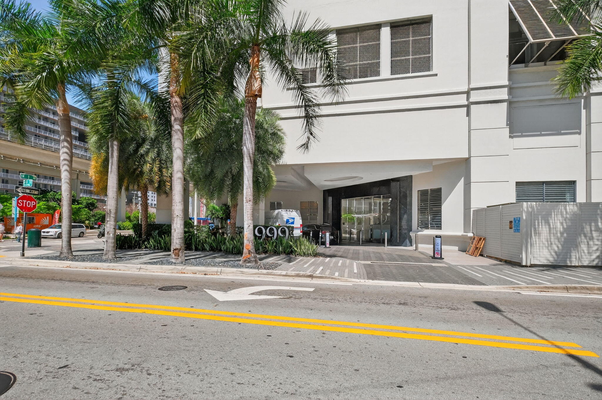 999 SW 1st #2615 Miami, FL 33130