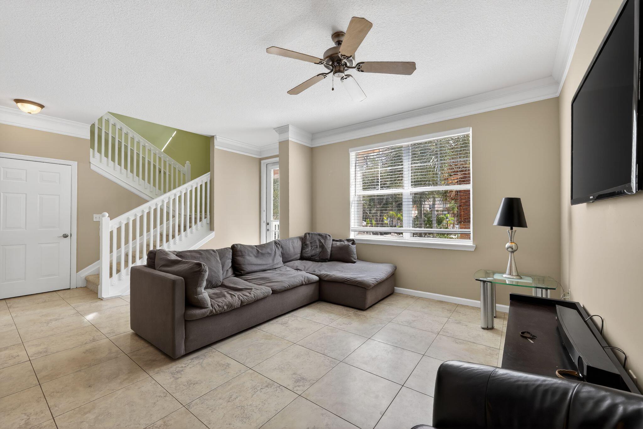 156 Aragon #103 Jupiter, FL 33458