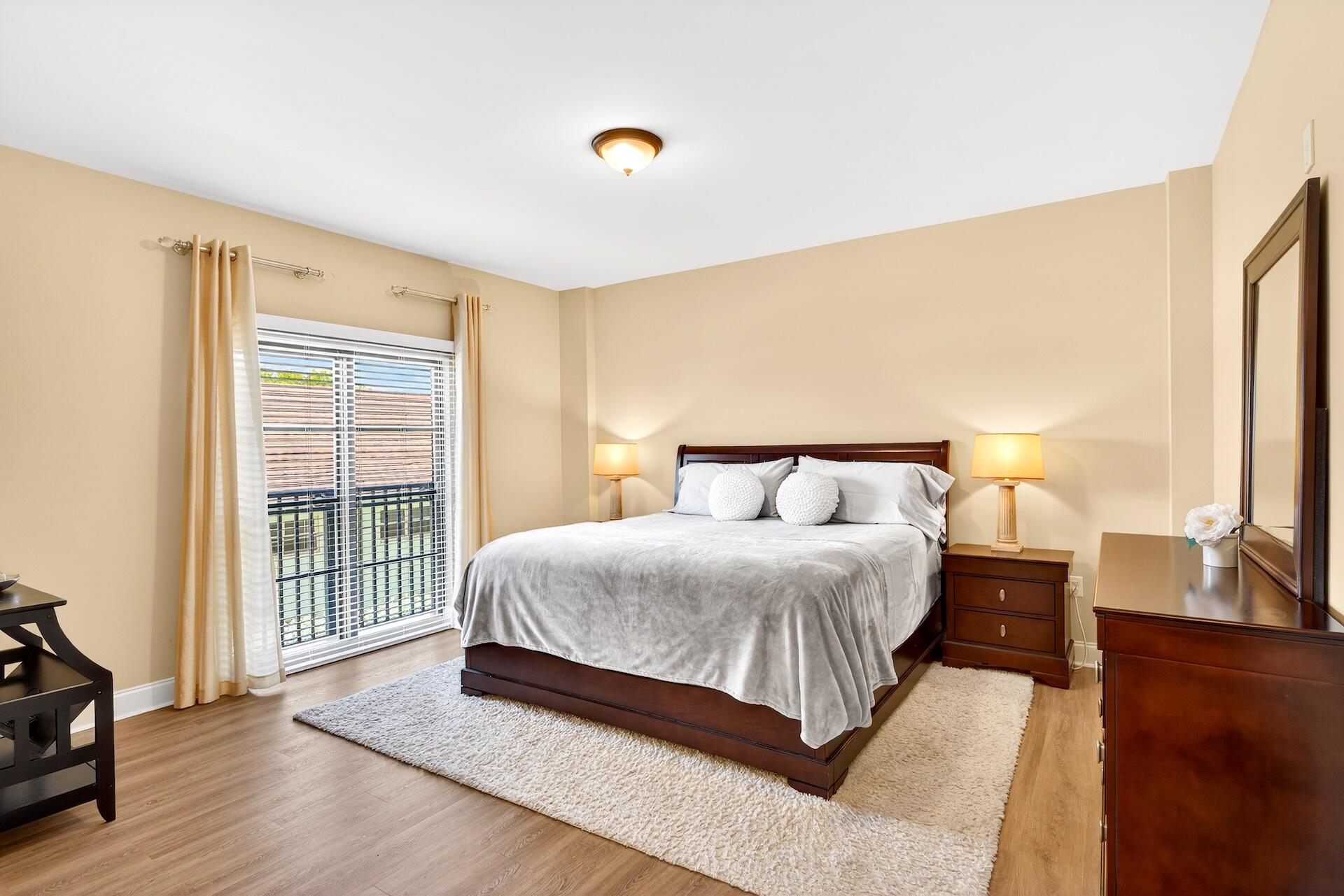 2409 N Ocean #328 Fort Lauderdale, FL 33305