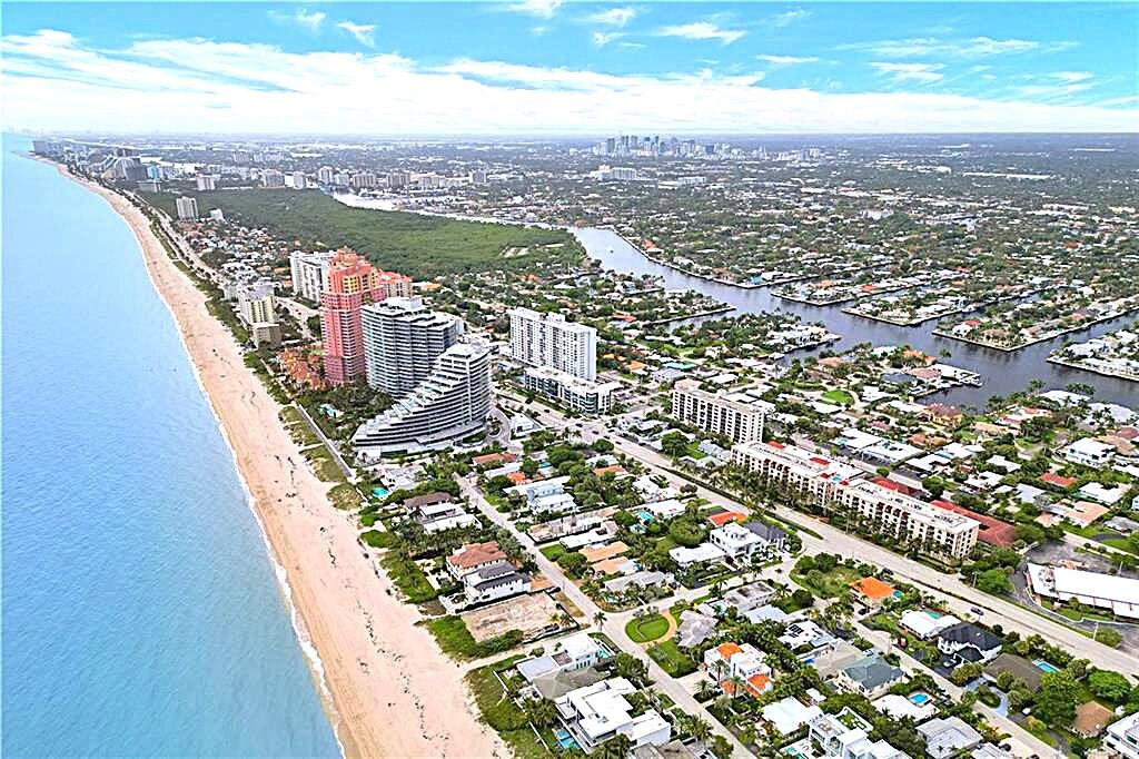 2409 N Ocean #328 Fort Lauderdale, FL 33305