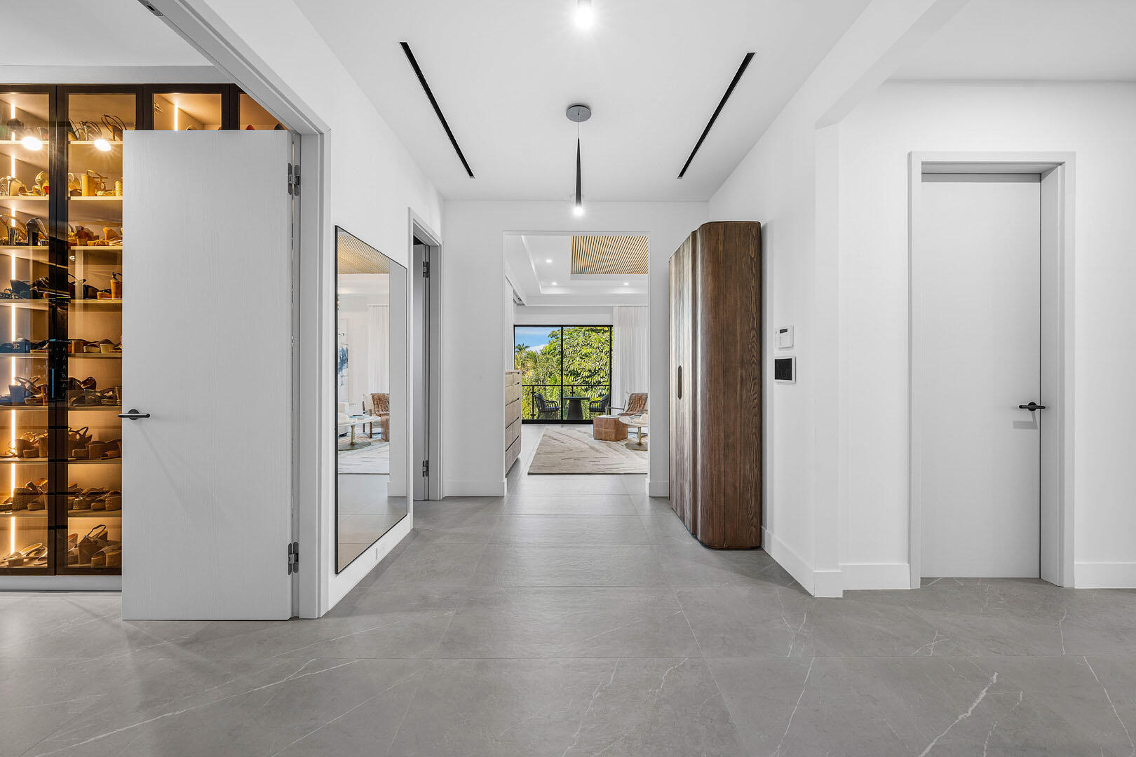 117 Thatch Palm Boca Raton, FL 33432