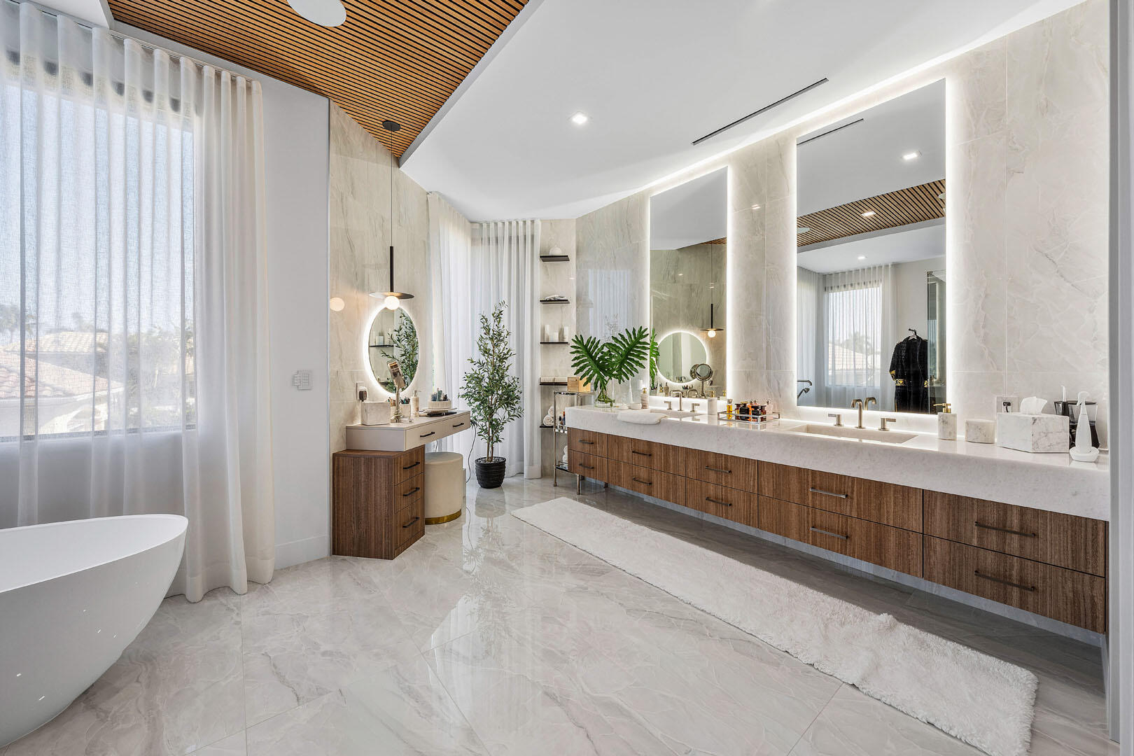 117 Thatch Palm Boca Raton, FL 33432