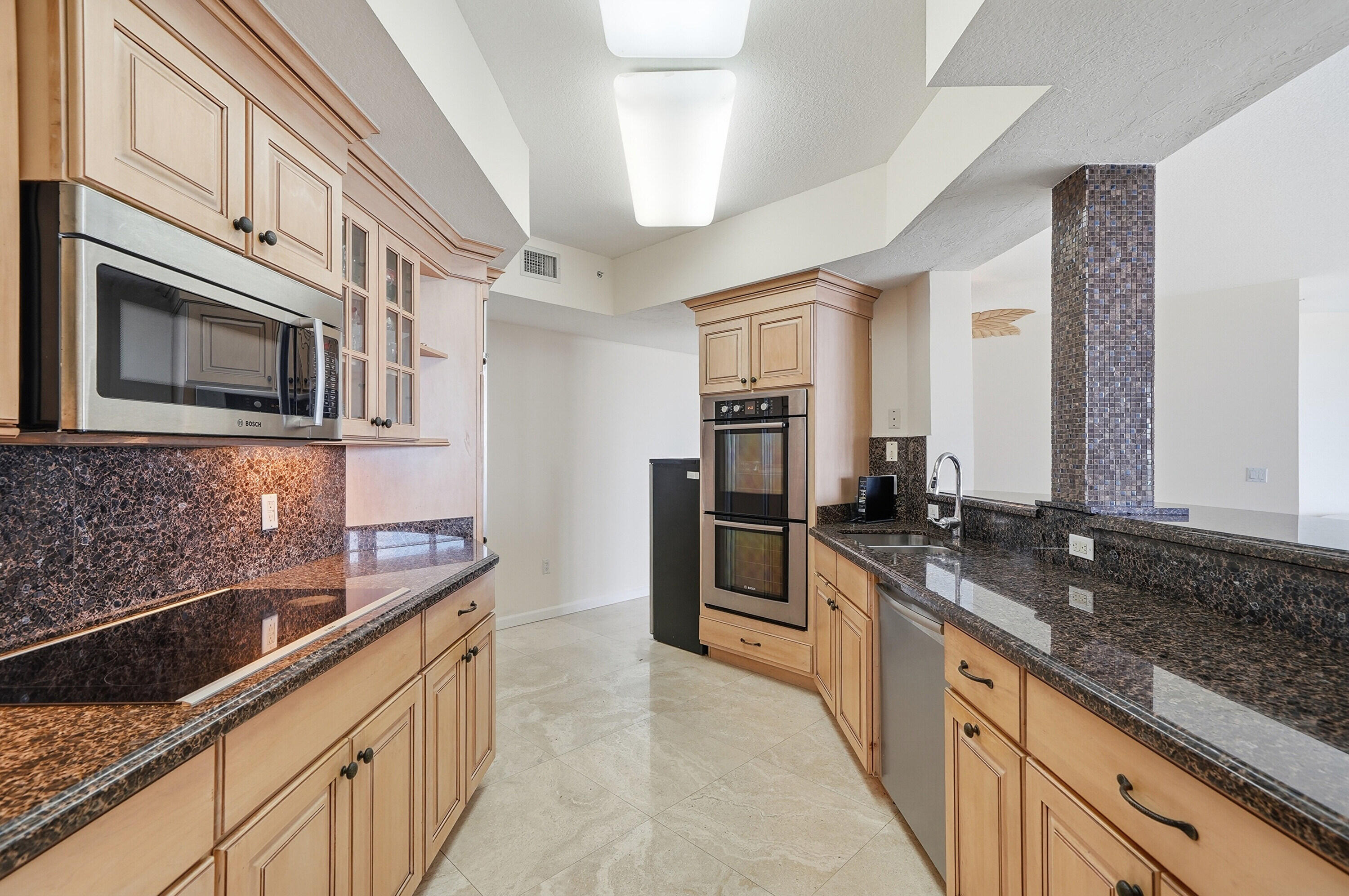 6051 N Ocean #1003 Hollywood, FL 33019