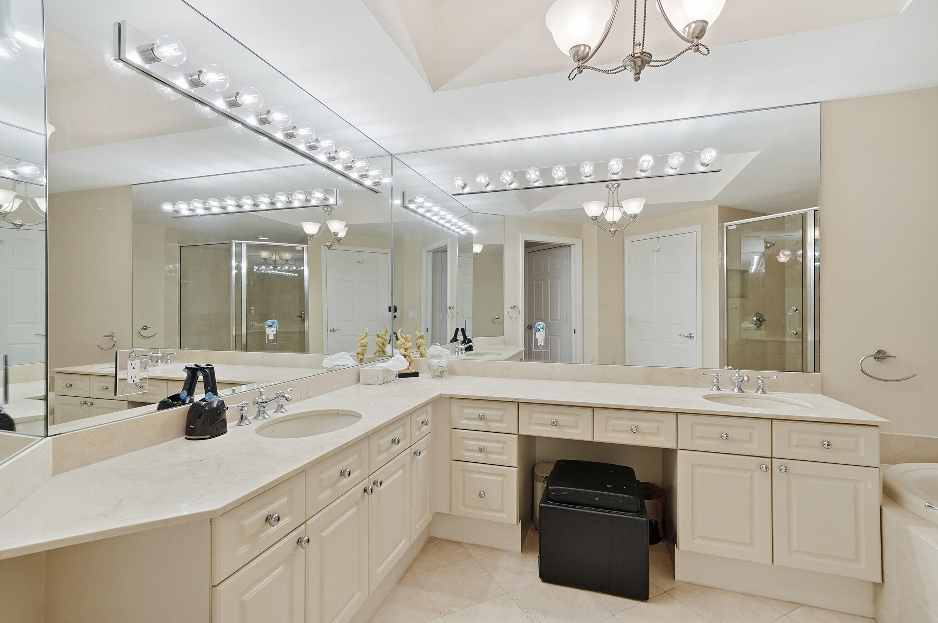 6051 N Ocean #1003 Hollywood, FL 33019