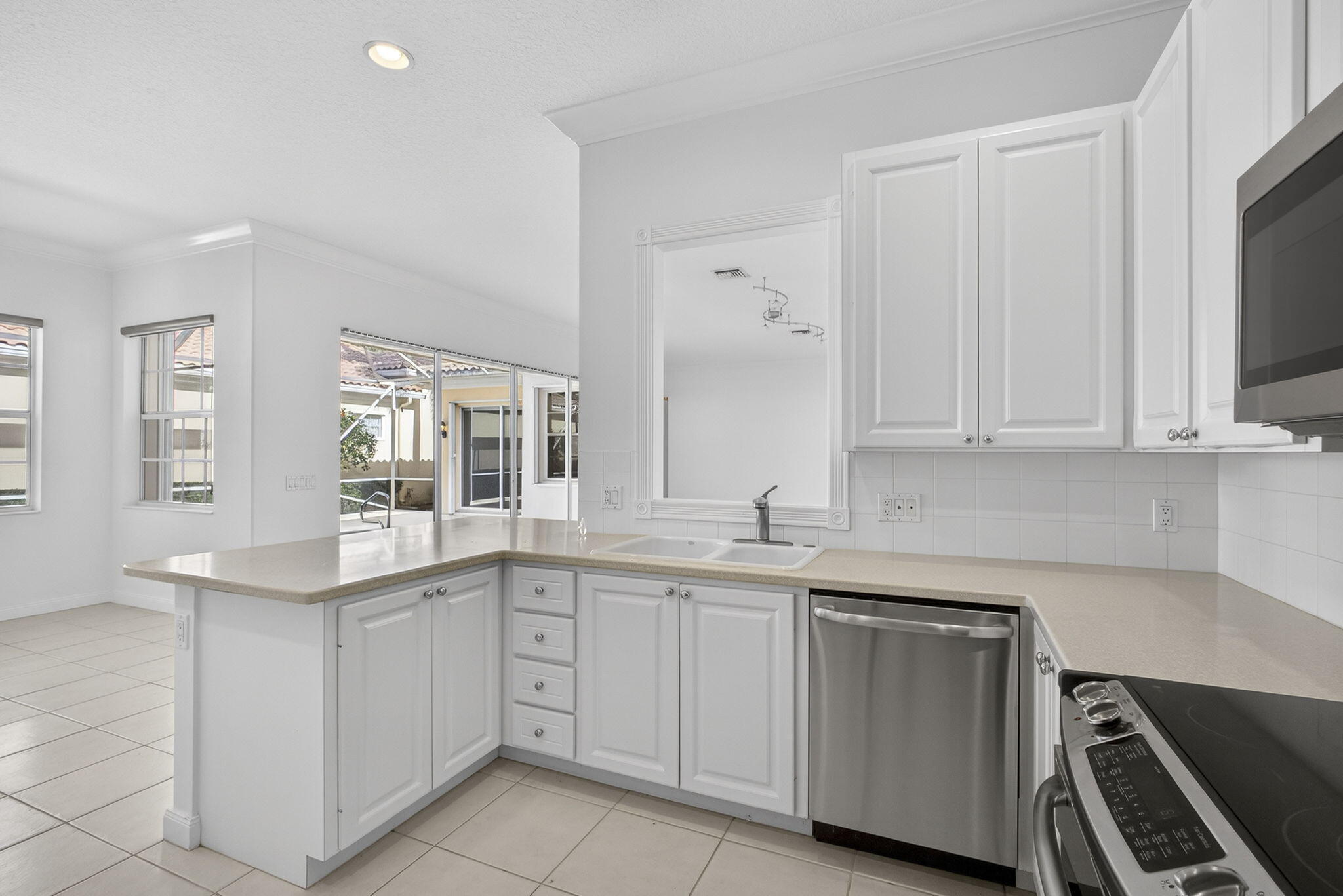 212 Florence Jupiter, FL 33458