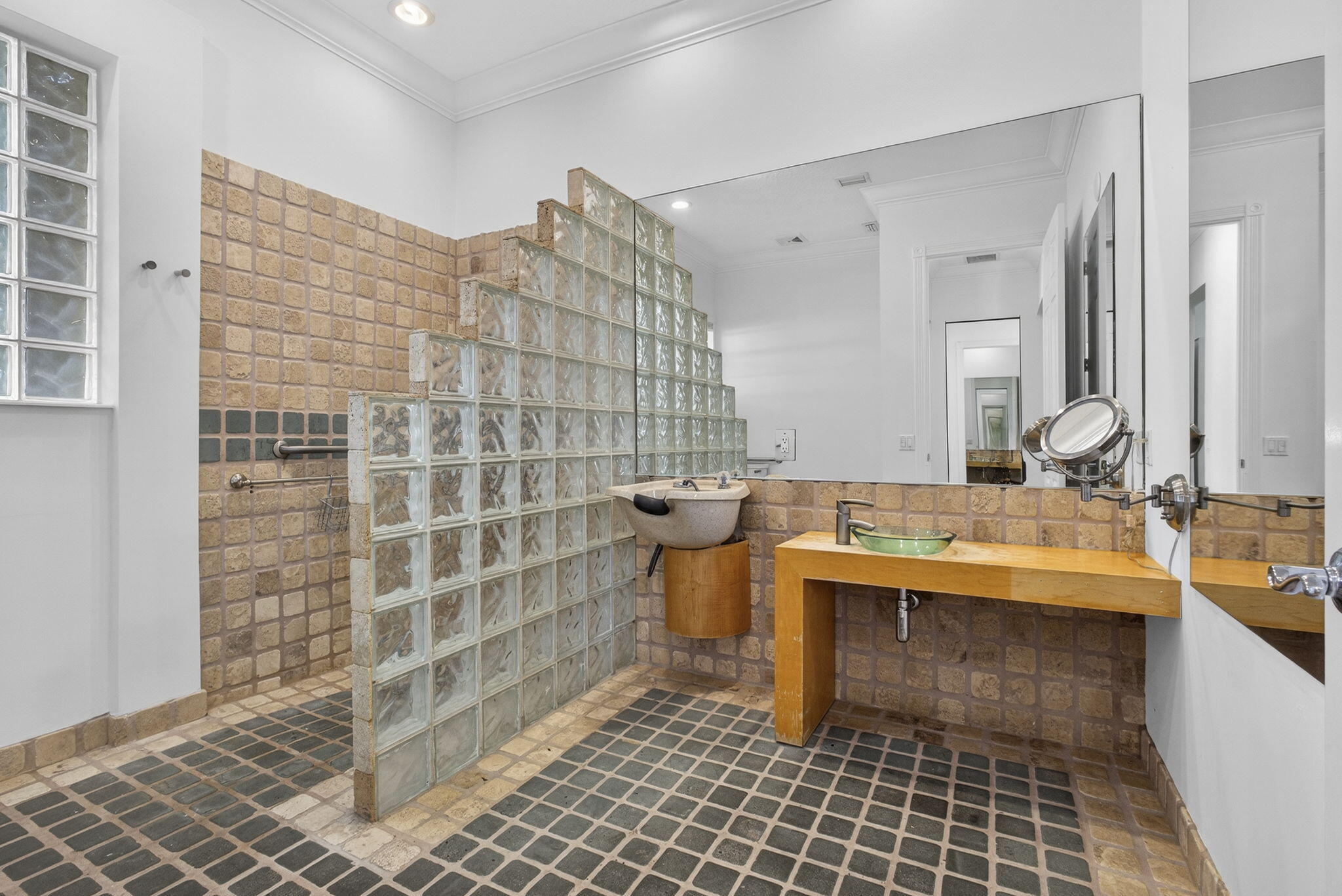 212 Florence Jupiter, FL 33458