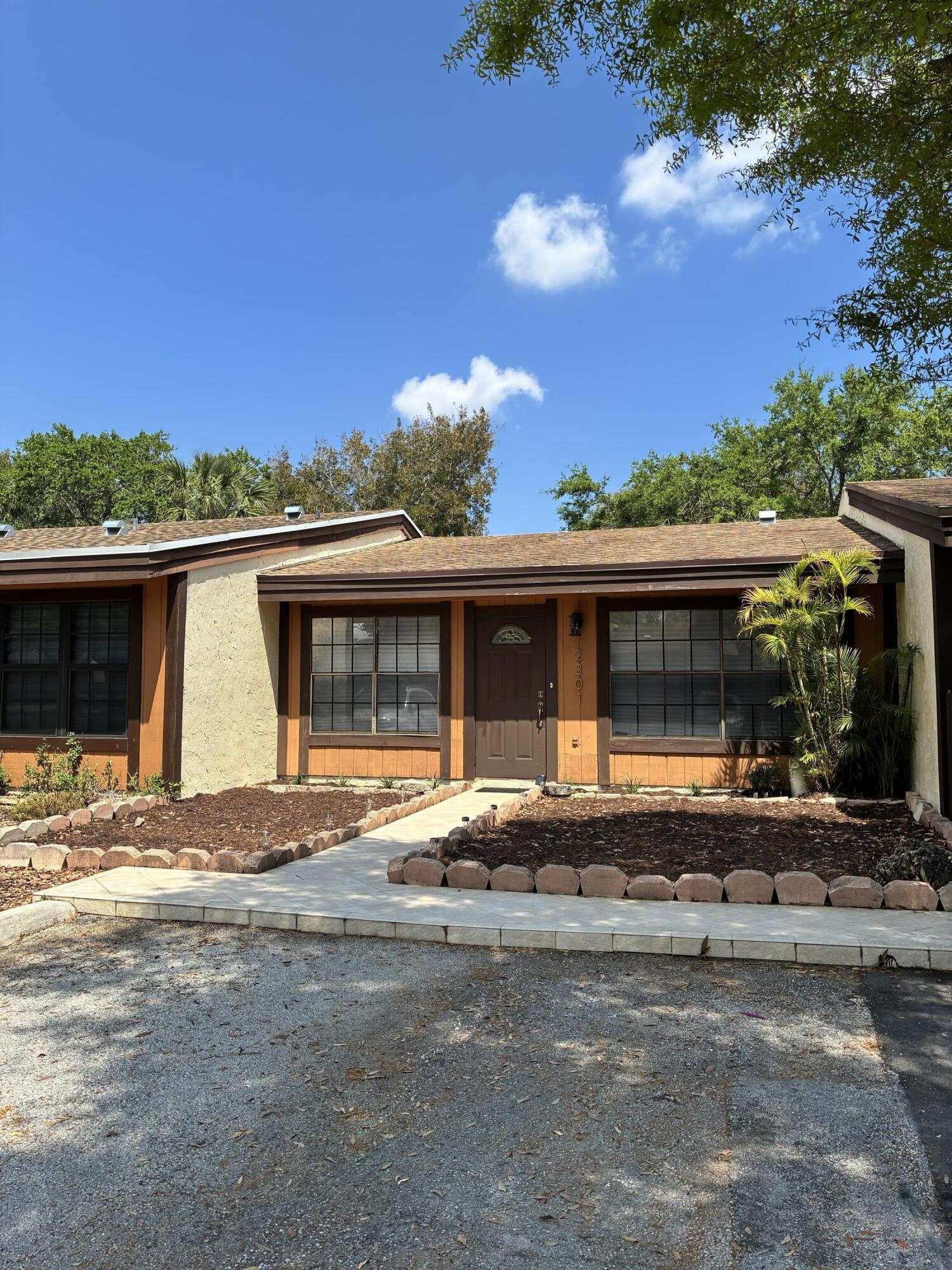 2301 Buttonwood Pembroke Pines, FL 33026