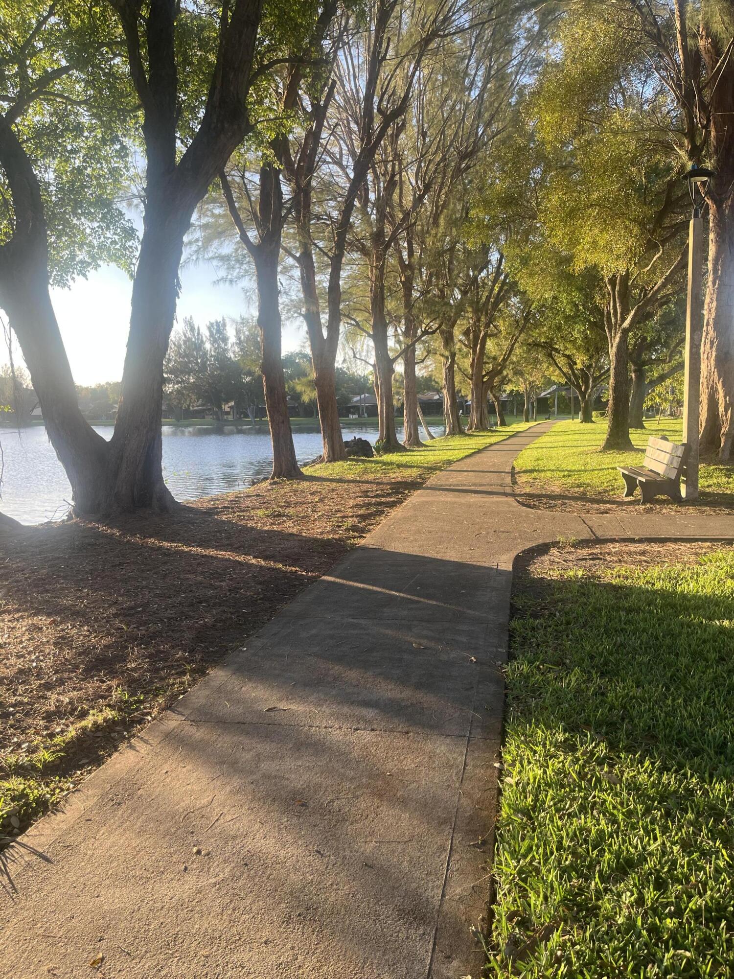 2301 Buttonwood Pembroke Pines, FL 33026