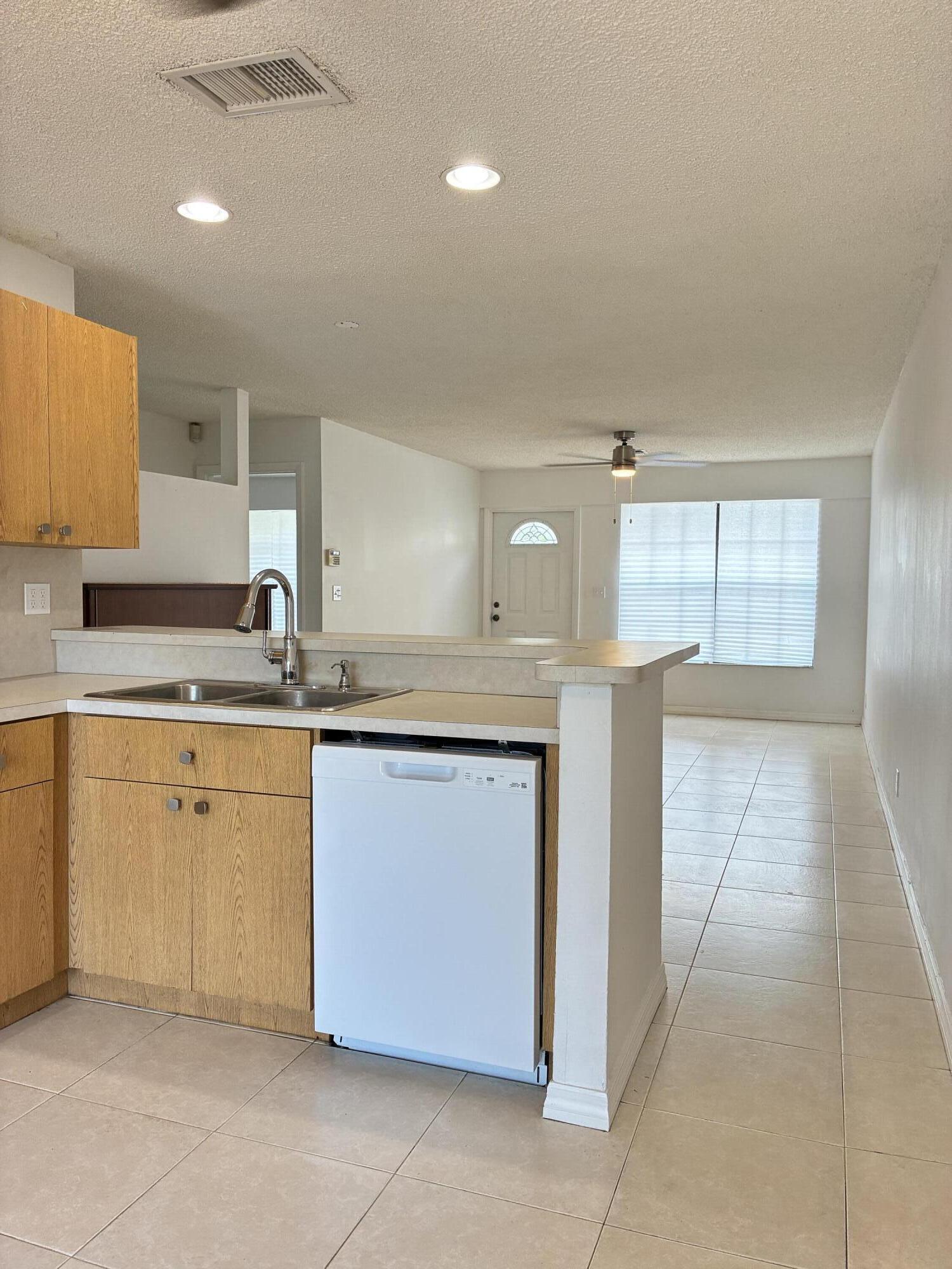 2301 Buttonwood Pembroke Pines, FL 33026