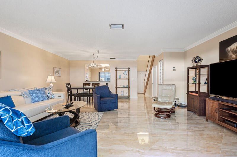 3409 SE 8th #6 Pompano Beach, FL 33062