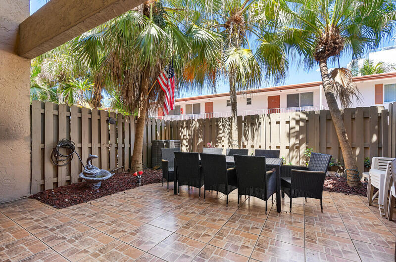 3409 SE 8th #6 Pompano Beach, FL 33062