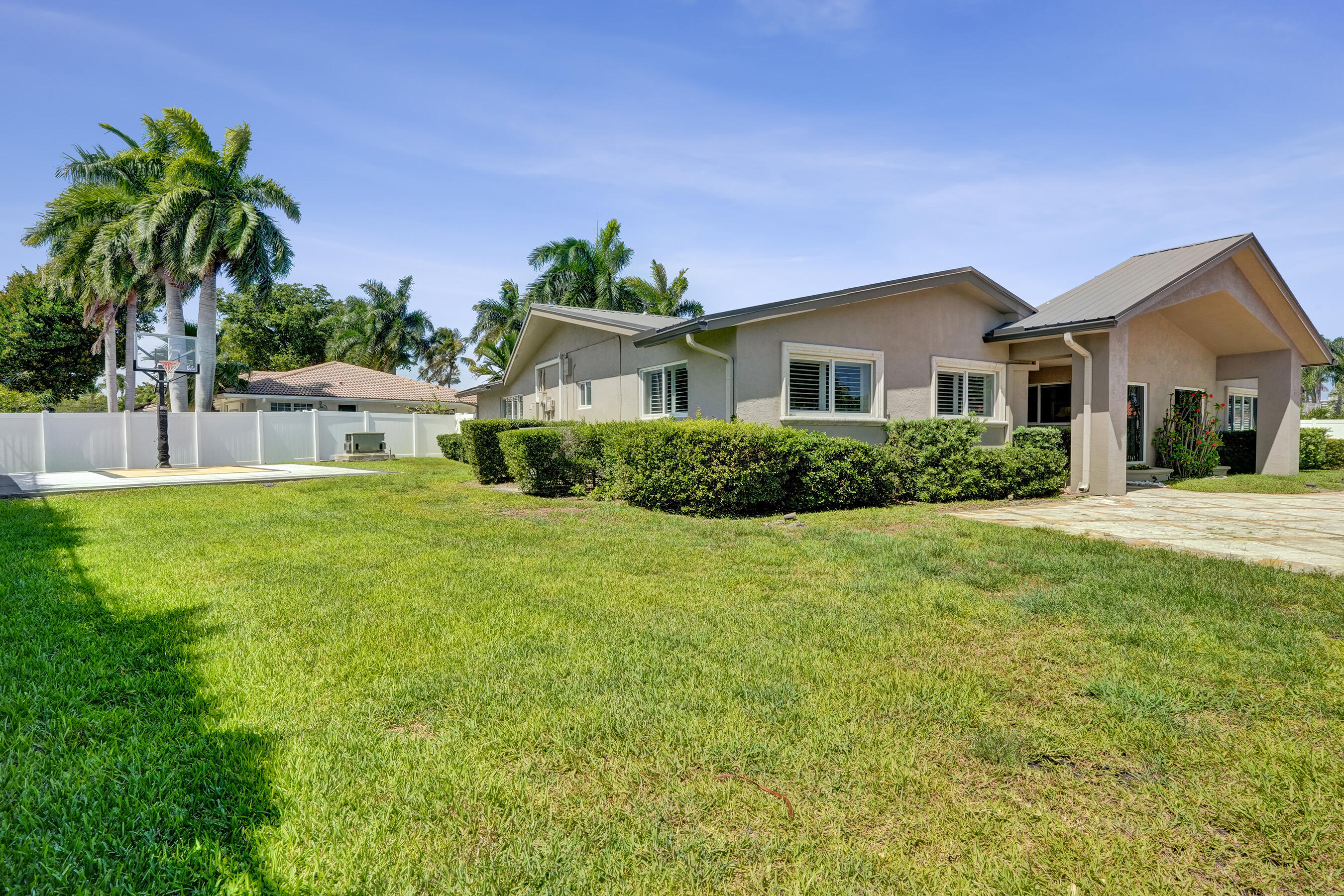 3001 NE 58th Fort Lauderdale, FL 33308