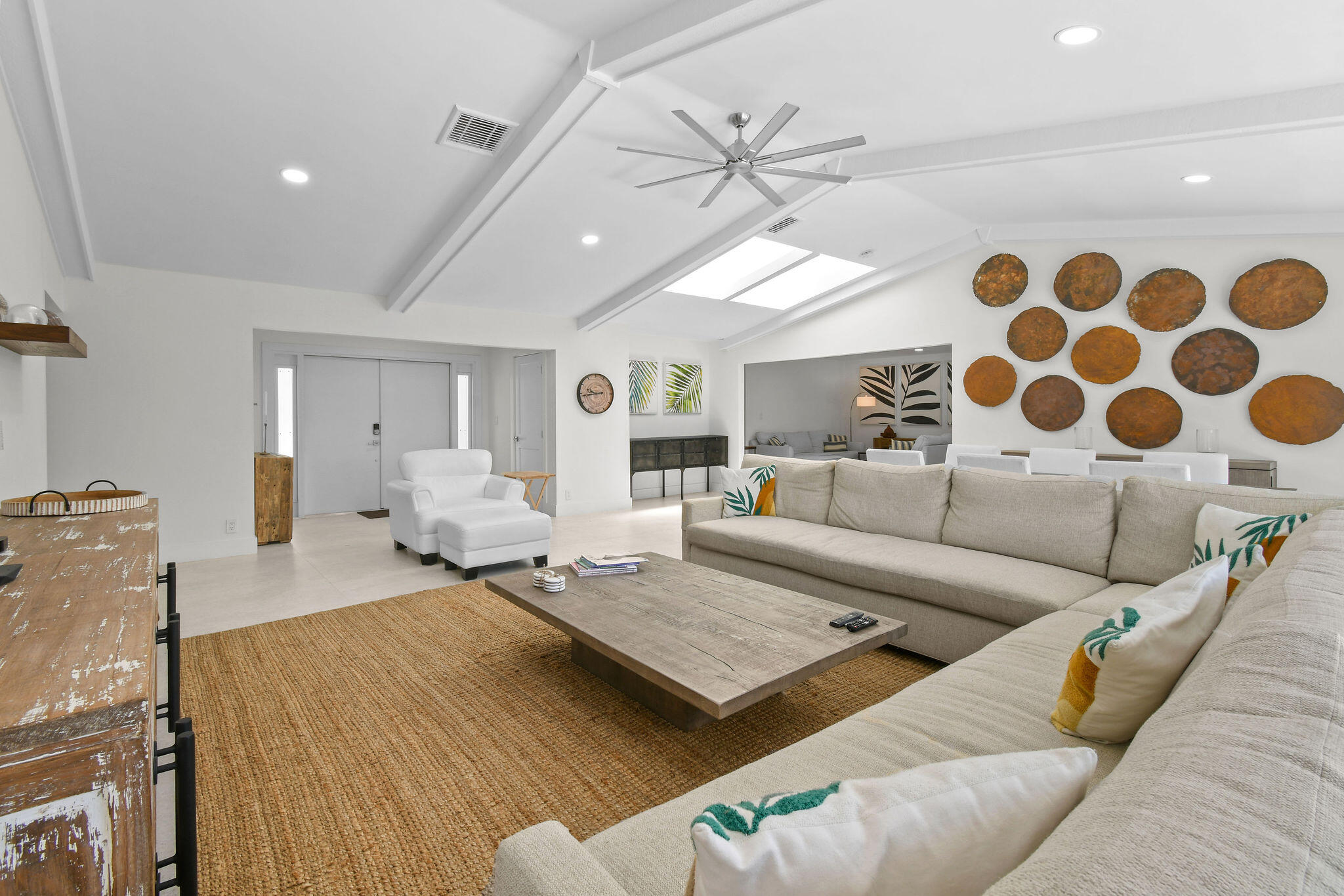 114 N Beach Jupiter Island, FL 33455