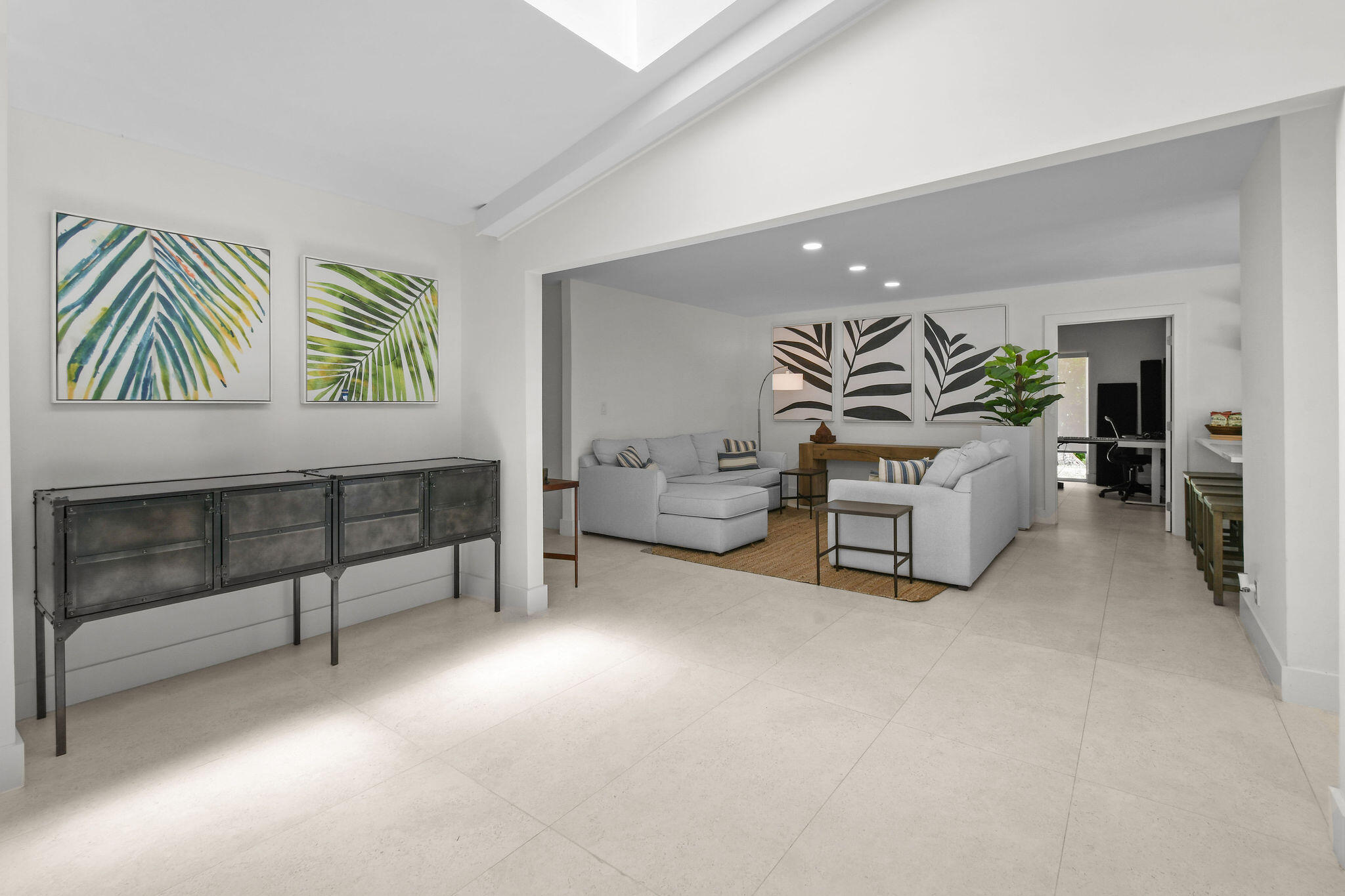 114 N Beach Jupiter Island, FL 33455