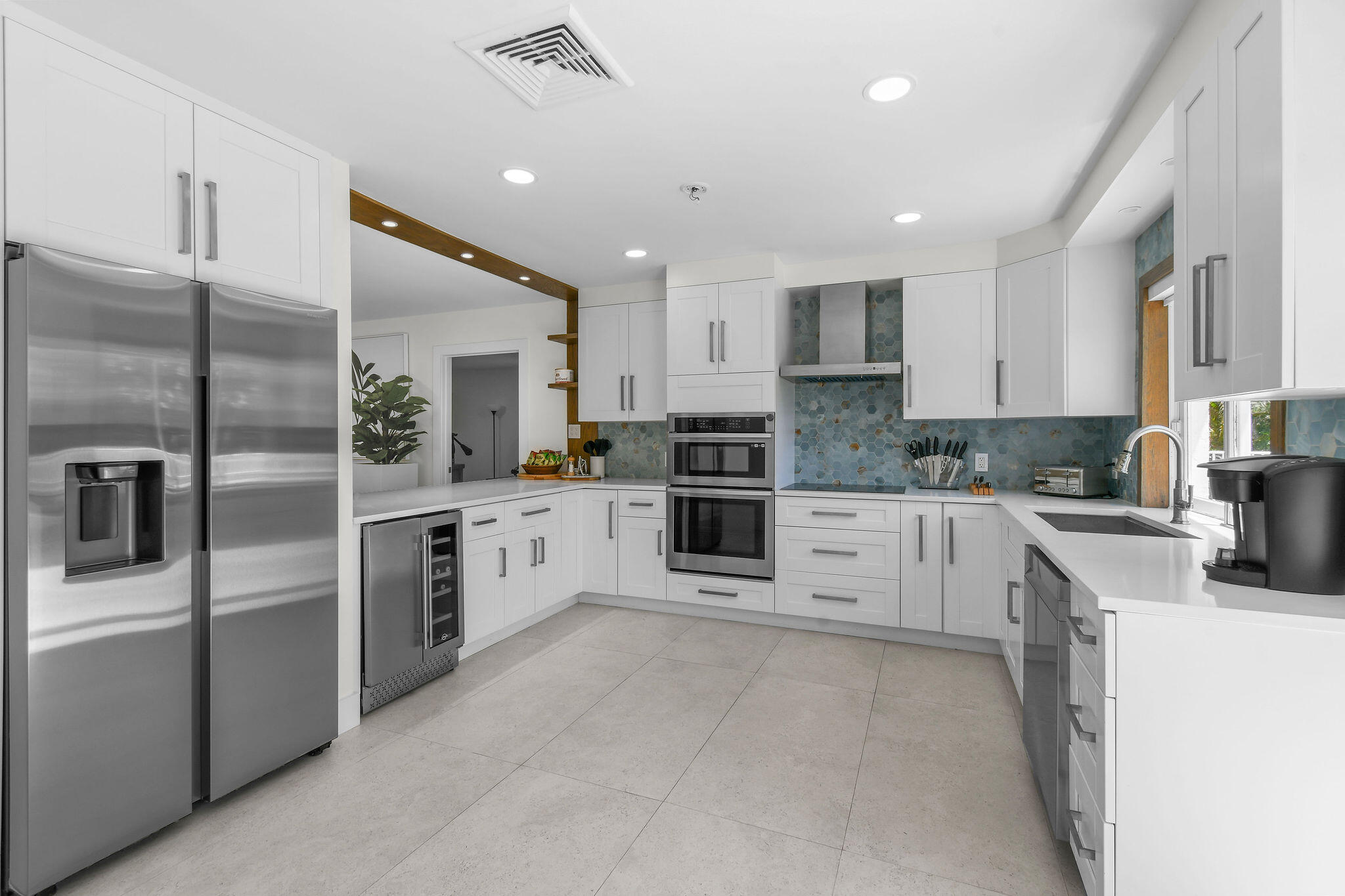 114 N Beach Jupiter Island, FL 33455