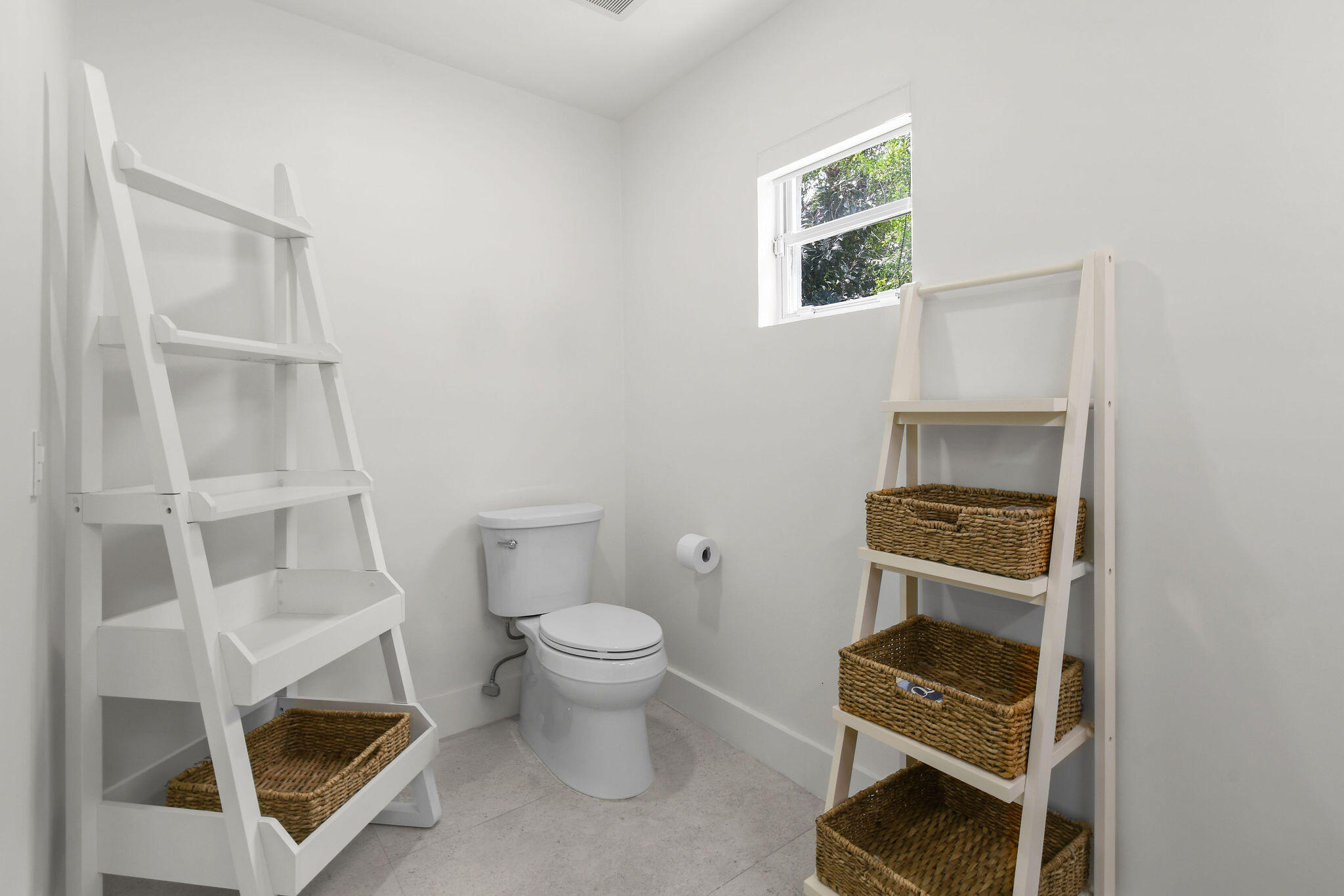 114 N Beach Jupiter Island, FL 33455